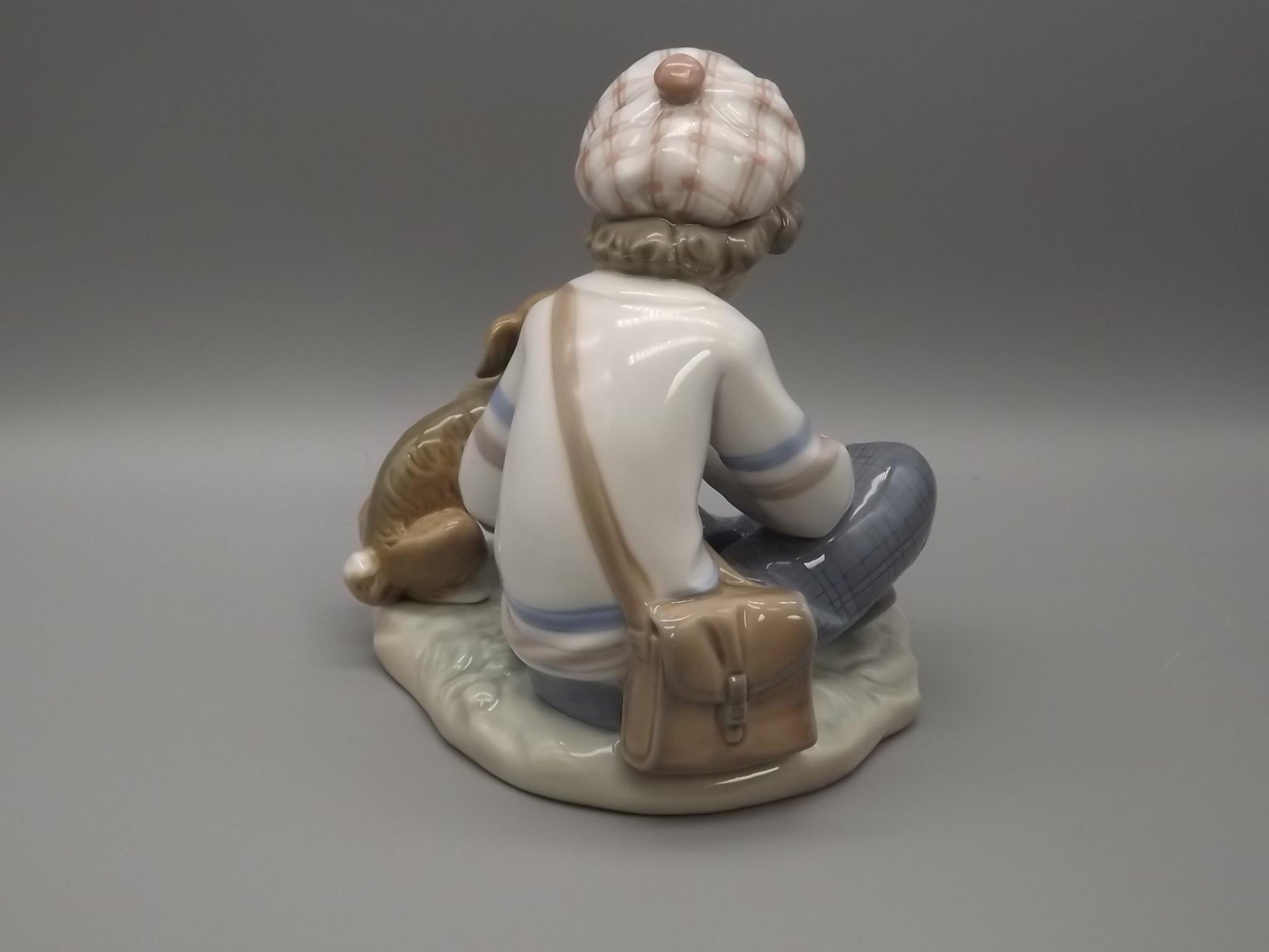 Vintage Lladro Figurine "I Hope She Does" #5450 - Boy with Daisy, Original Box