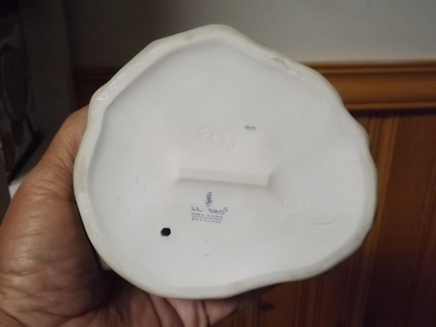 Vintage Lladro Figurine "I Hope She Does" #5450 - Boy with Daisy, Original Box