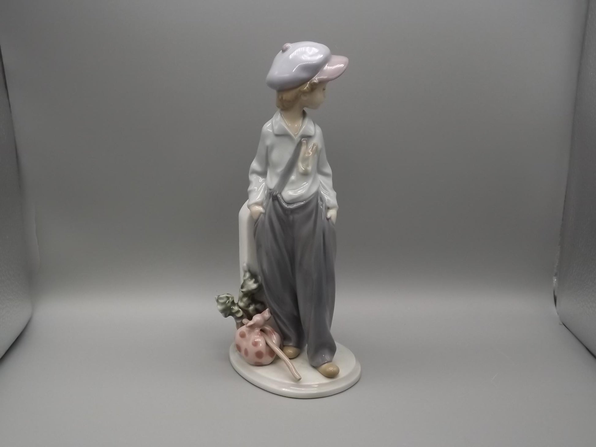 Vintage Lladro "The Wanderer" Figurine #5400 with Original Box