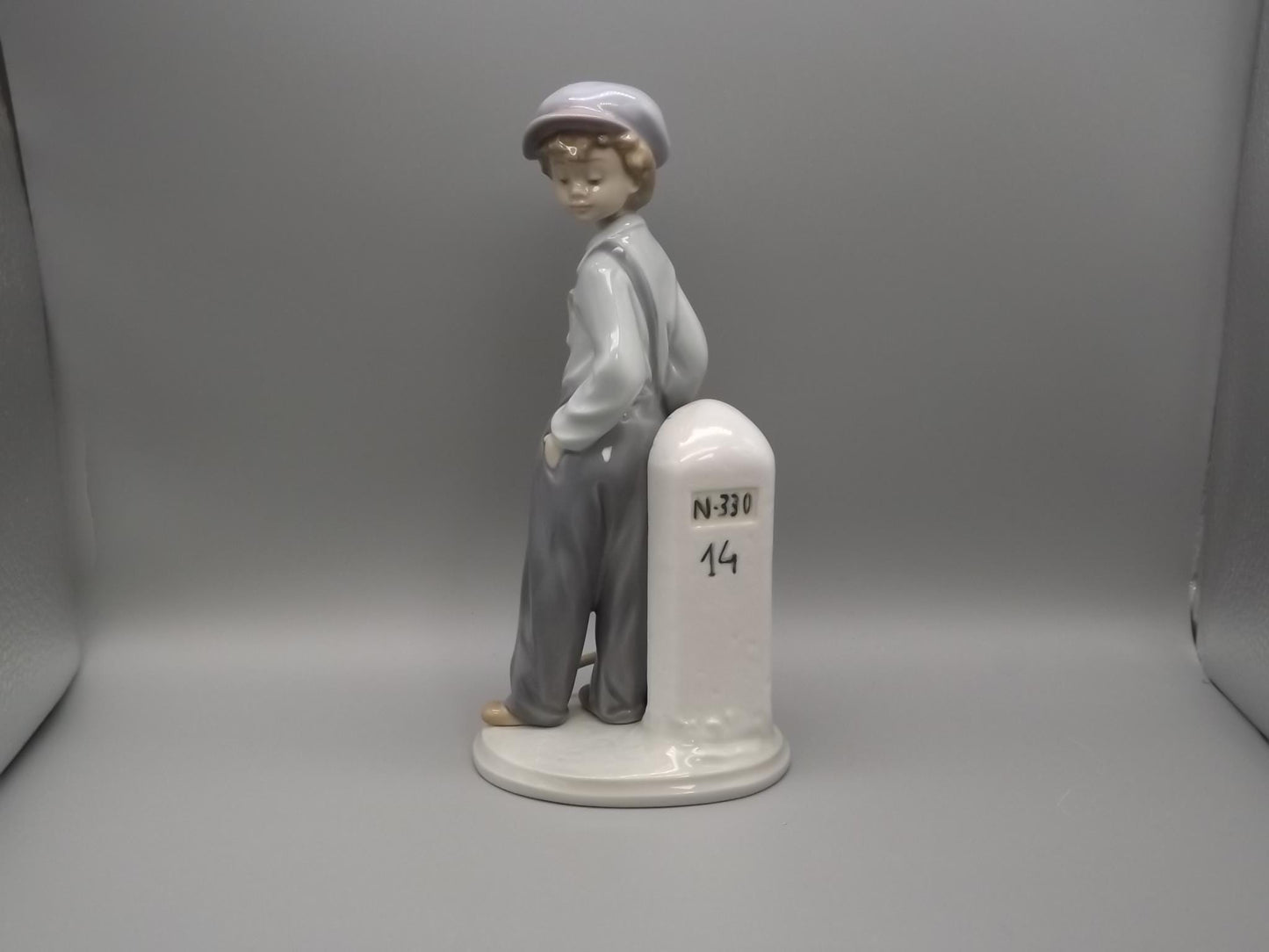 Vintage Lladro "The Wanderer" Figurine #5400 with Original Box