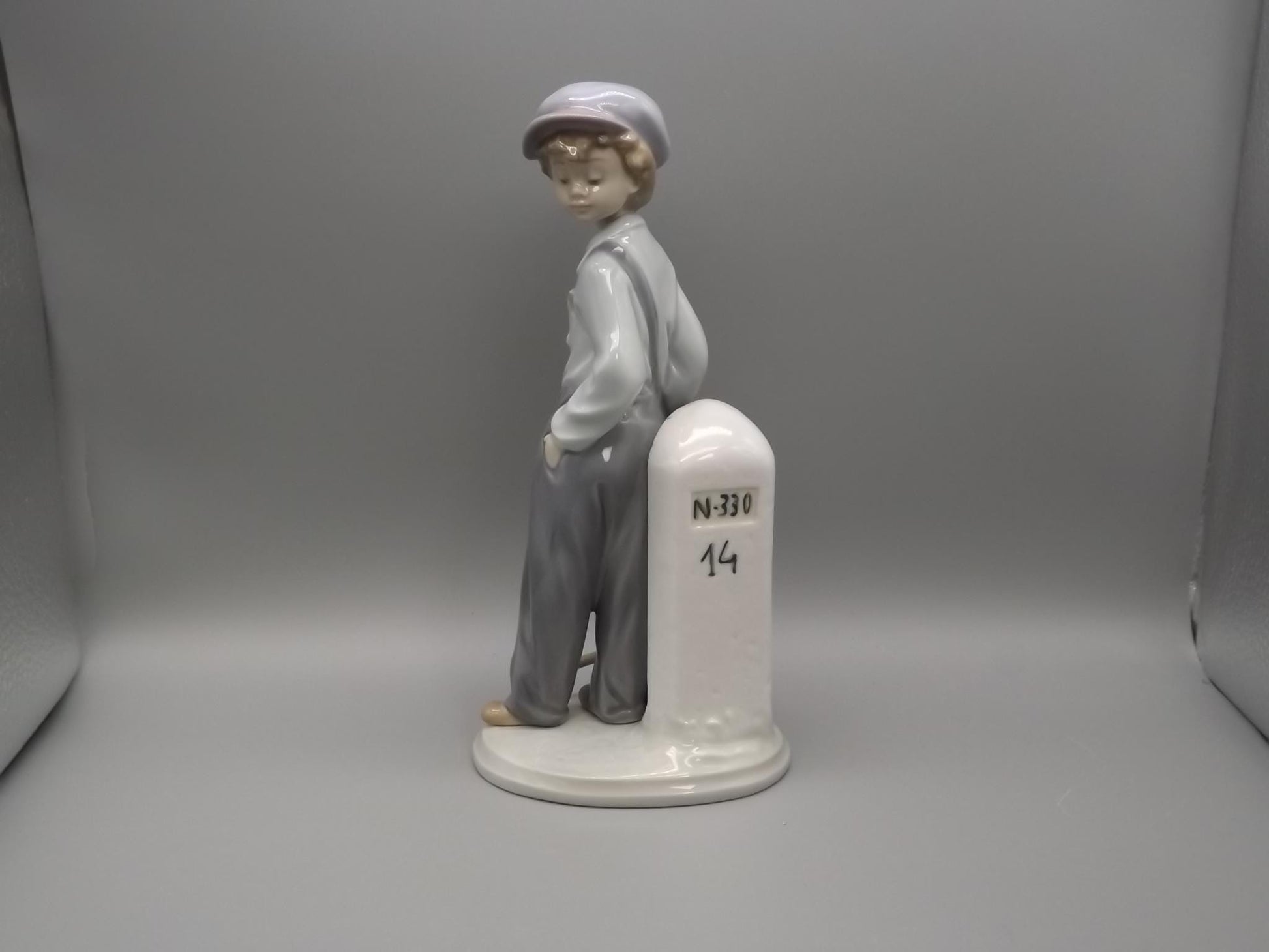 Vintage Lladro "The Wanderer" Figurine #5400 with Original Box