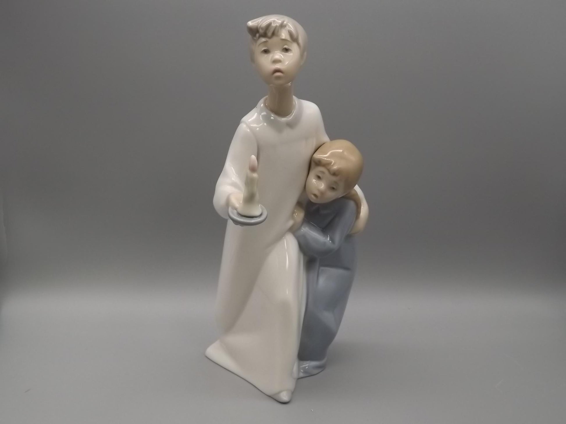 Vintage Lladro Children in Nightshirts Figurine #4874 - 1974 with Original Box