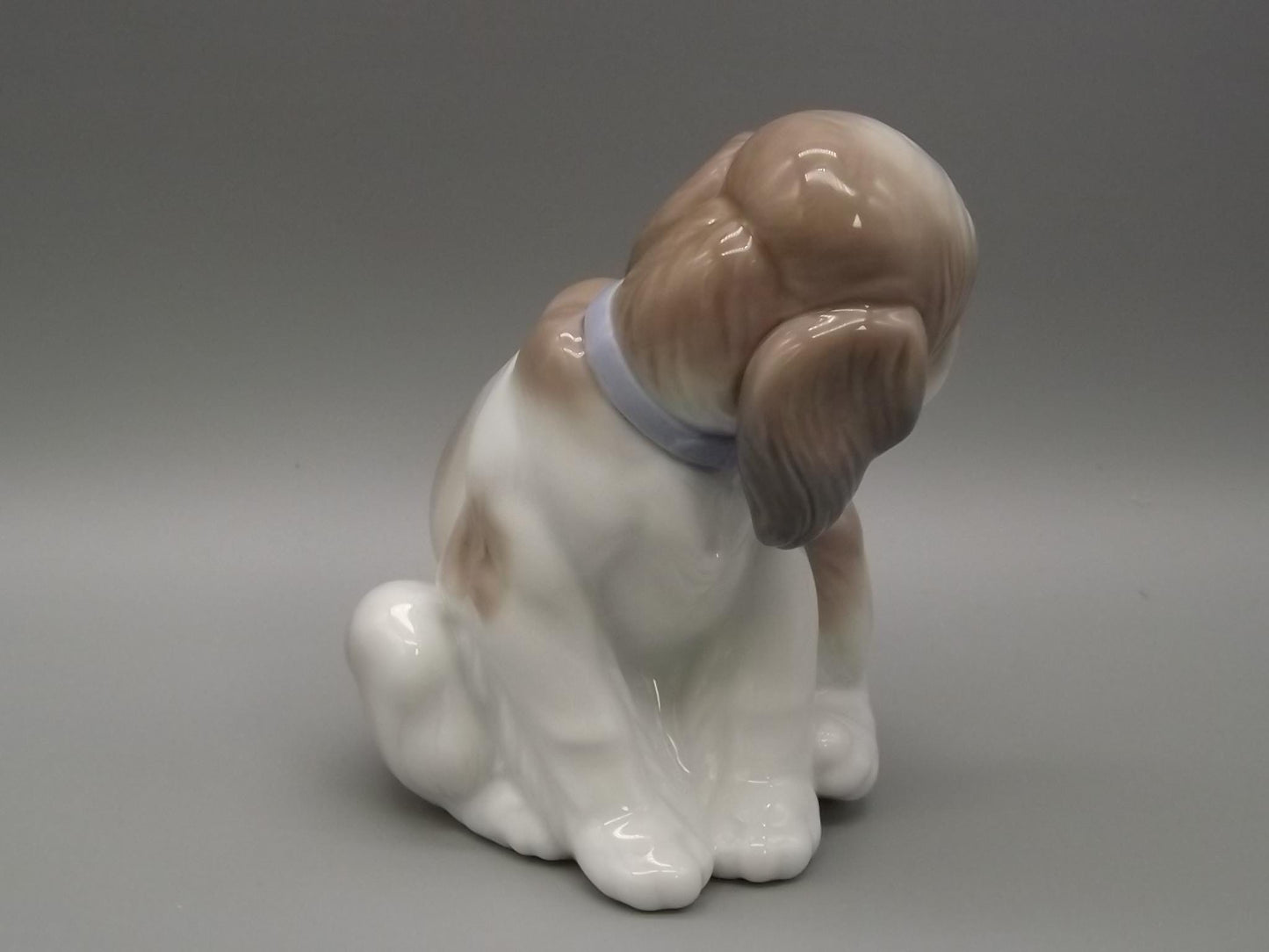 Vintage Lladro "Gentle Surprise" Figurine: Puppy with Butterfly, #6210 (1995 with Box)