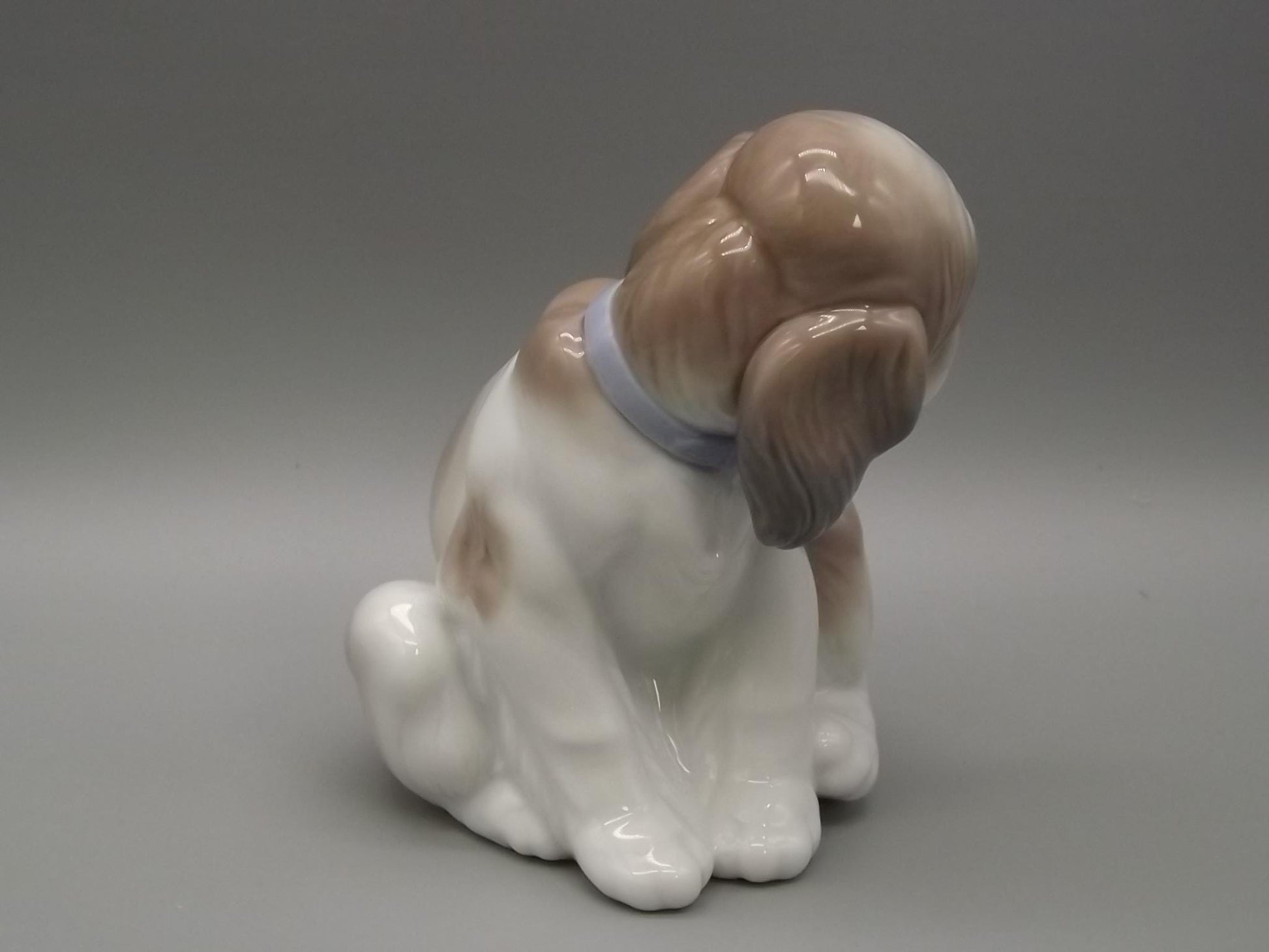 Vintage Lladro "Gentle Surprise" Figurine: Puppy with Butterfly, #6210 (1995 with Box)