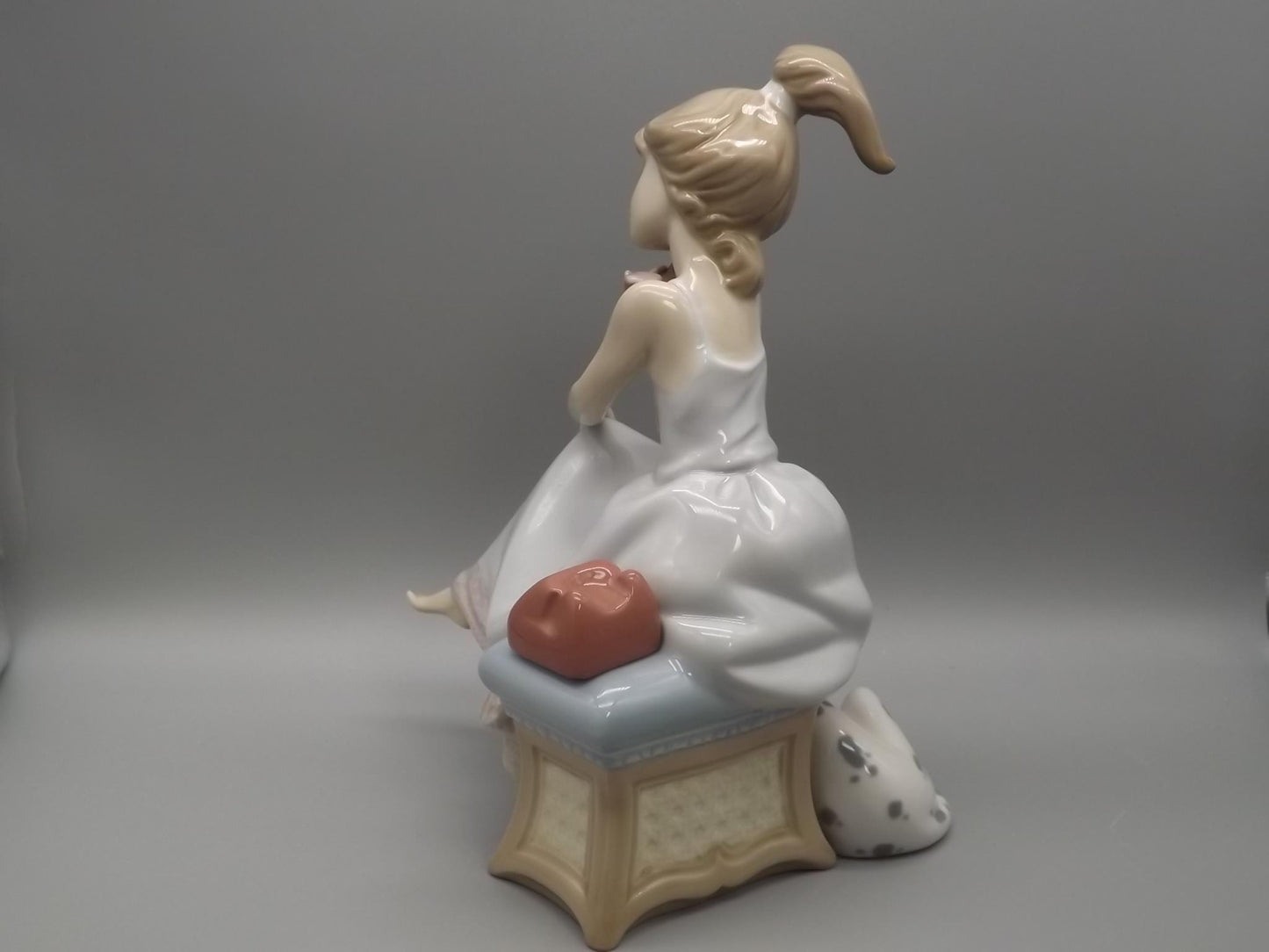 Vintage Lladro "Chit Chat" Figurine: Girl with Dog, #5466 (1988, with Box)