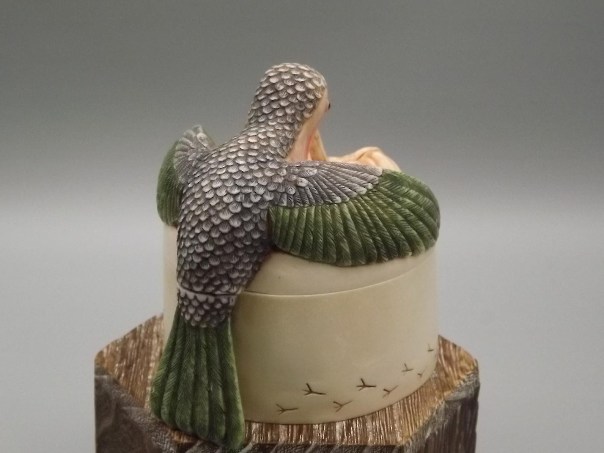 Vintage Harmony Kingdom Figurine: Sweet Nectar Hummingbird Box, Limited Edition