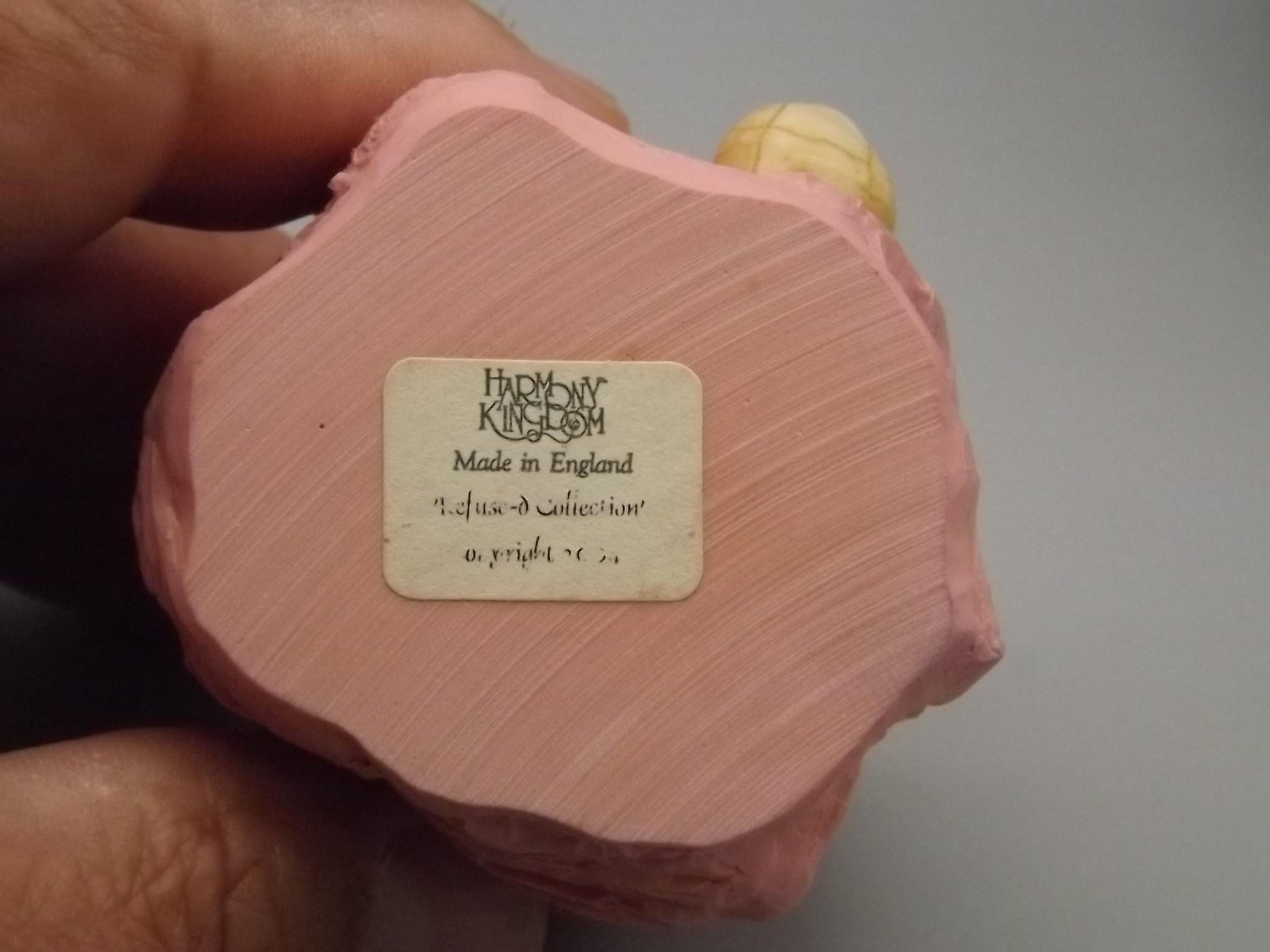 Vintage Harmony Kingdom "Refused-D Collection'" Jest Figurine TJEVo4MT no original box or COA Excellent condition. Pink with Alligator type.