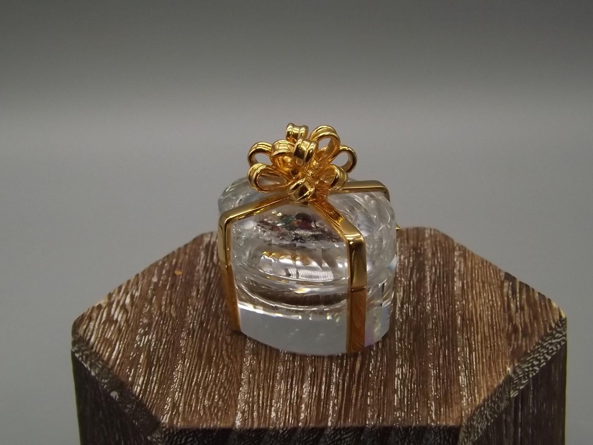 Vintage Swarovski Crystal Memories Gift/Jewelry box Figurine with Box