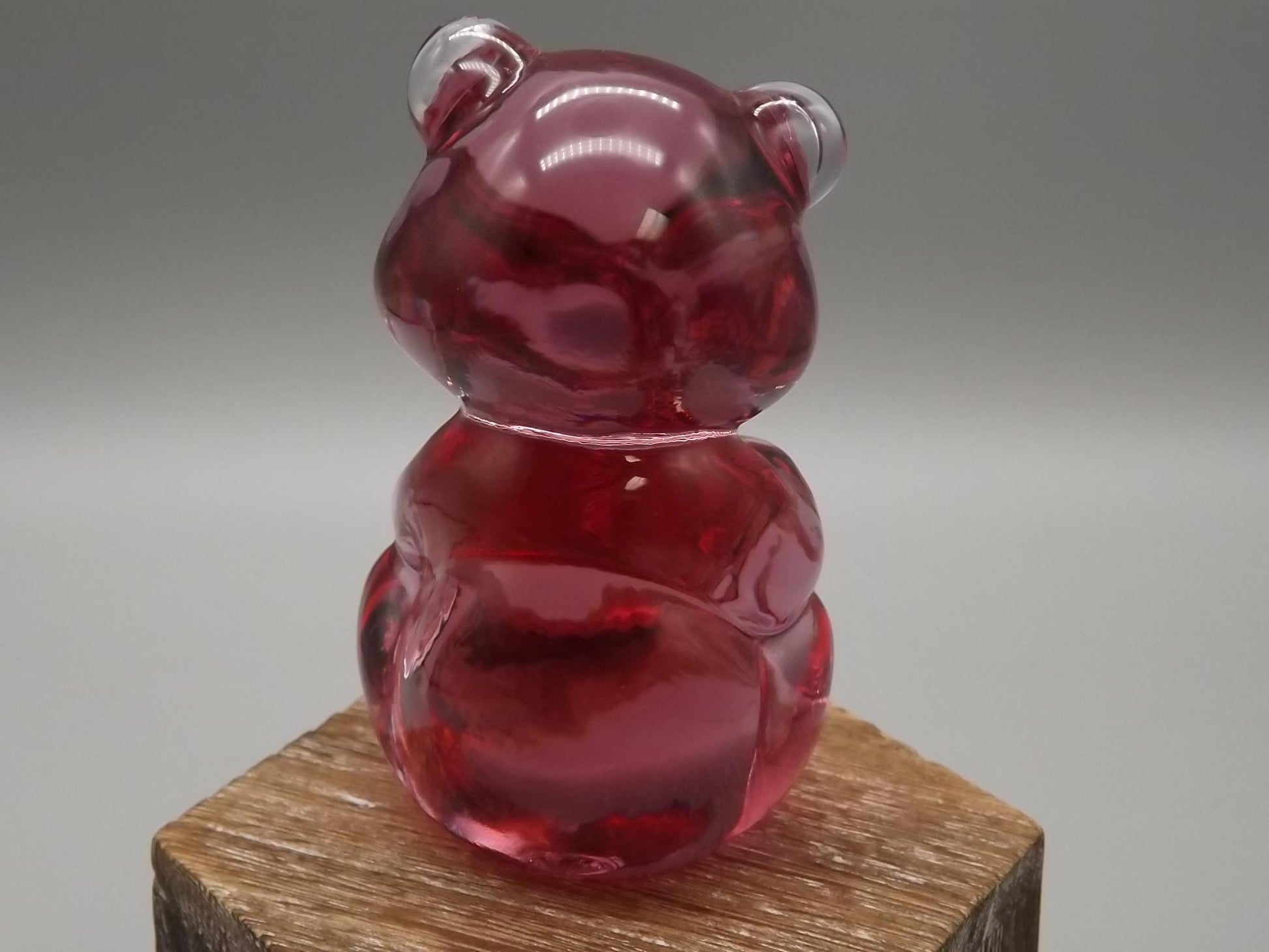 Vintage Fenton Dusty Rose Bear Figurine: Hand-Painted Glass Collectible