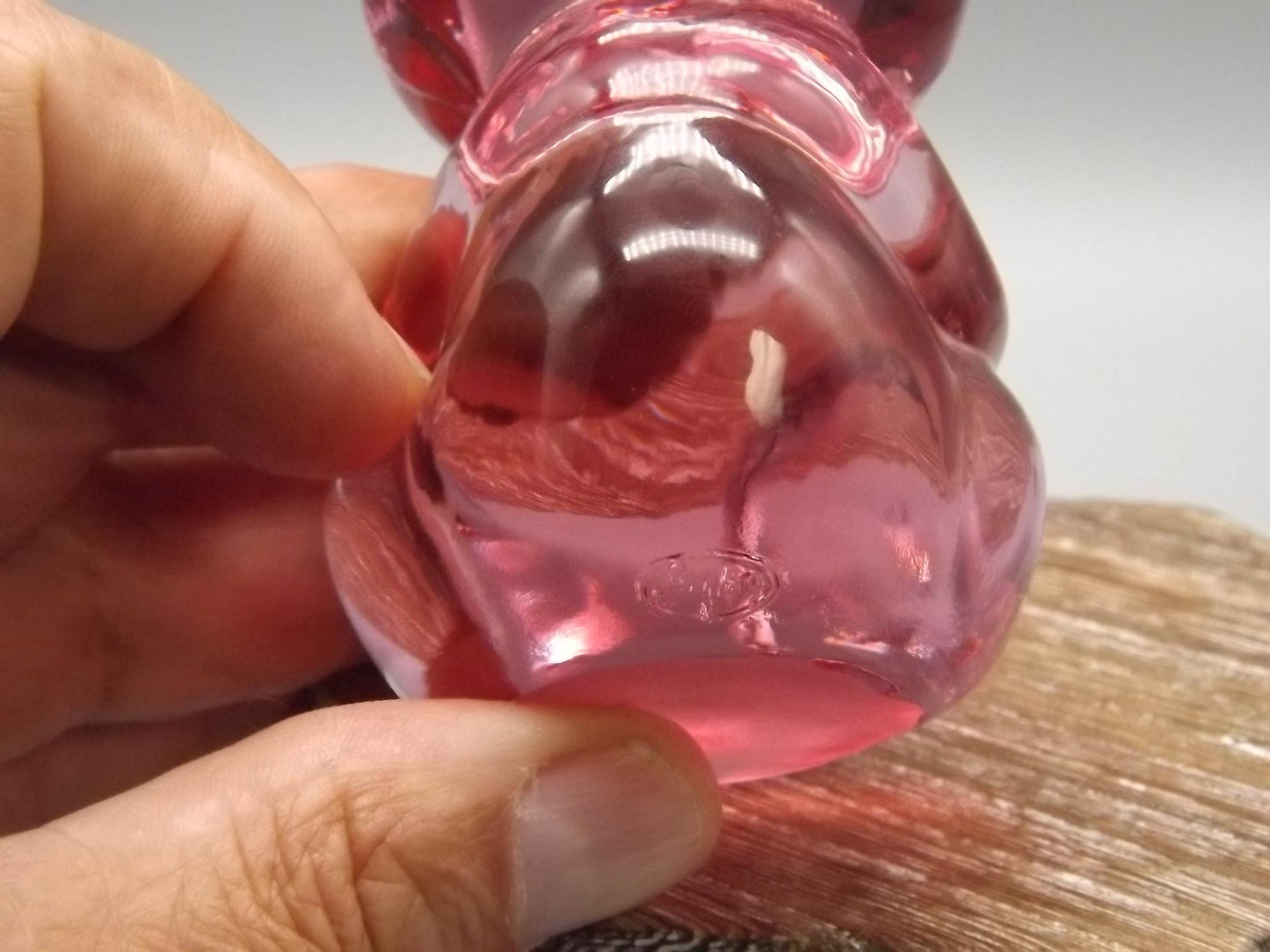 Vintage Fenton Dusty Rose Bear Figurine: Hand-Painted Glass Collectible