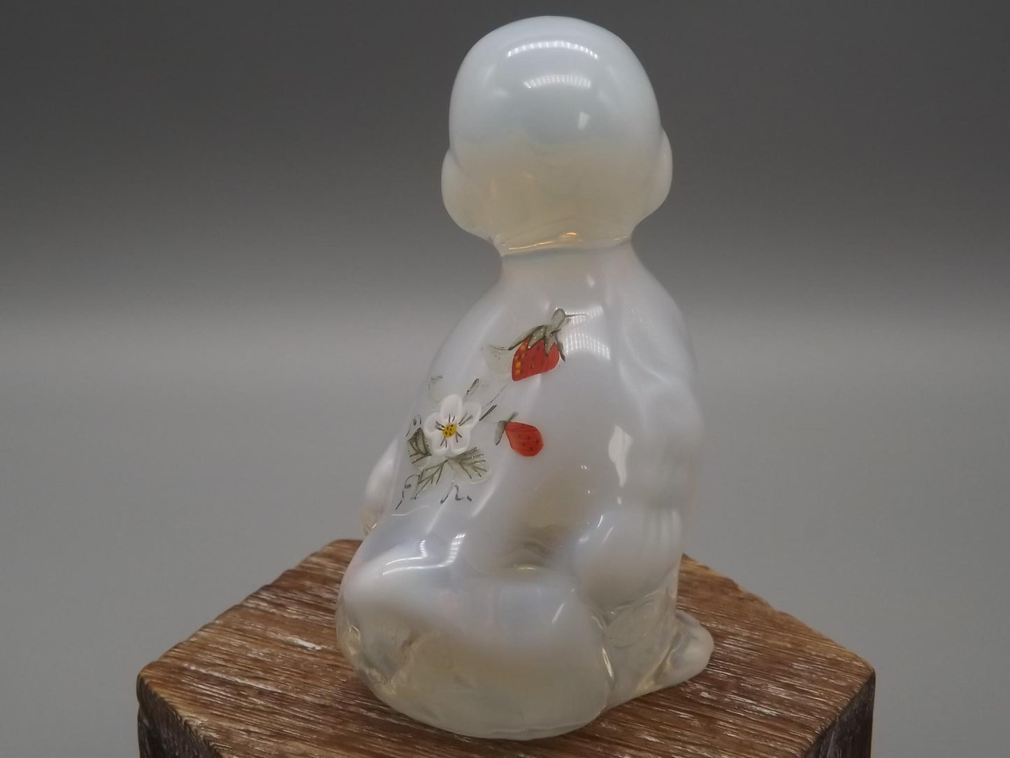 Vintage Fenton Hand-Painted Duckling Figurine: Signed Glass Art, 1970s