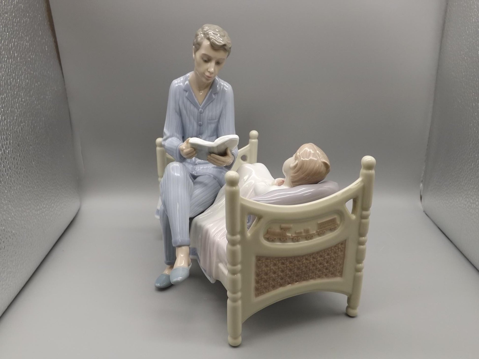 Vintage Lladro Figurine: "Just One More" Father & Daughter, Artist Signed, with Box