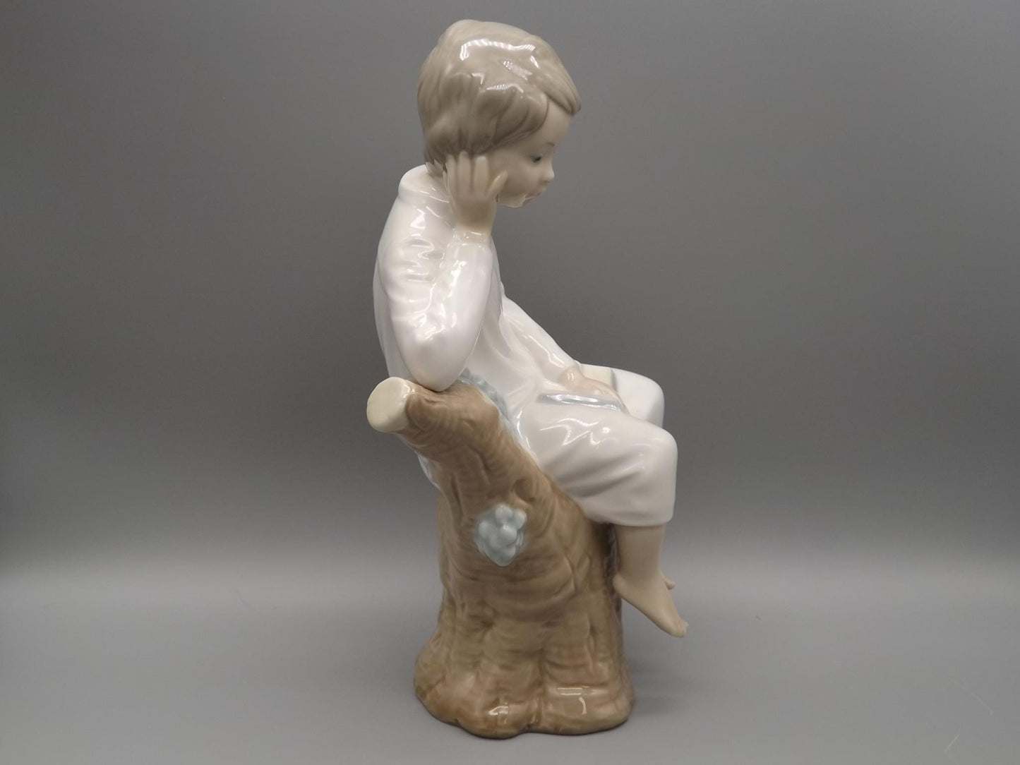 Vintage Lladro "Thinker, Little Boy" Figurine #4876 (1974) with Original Box