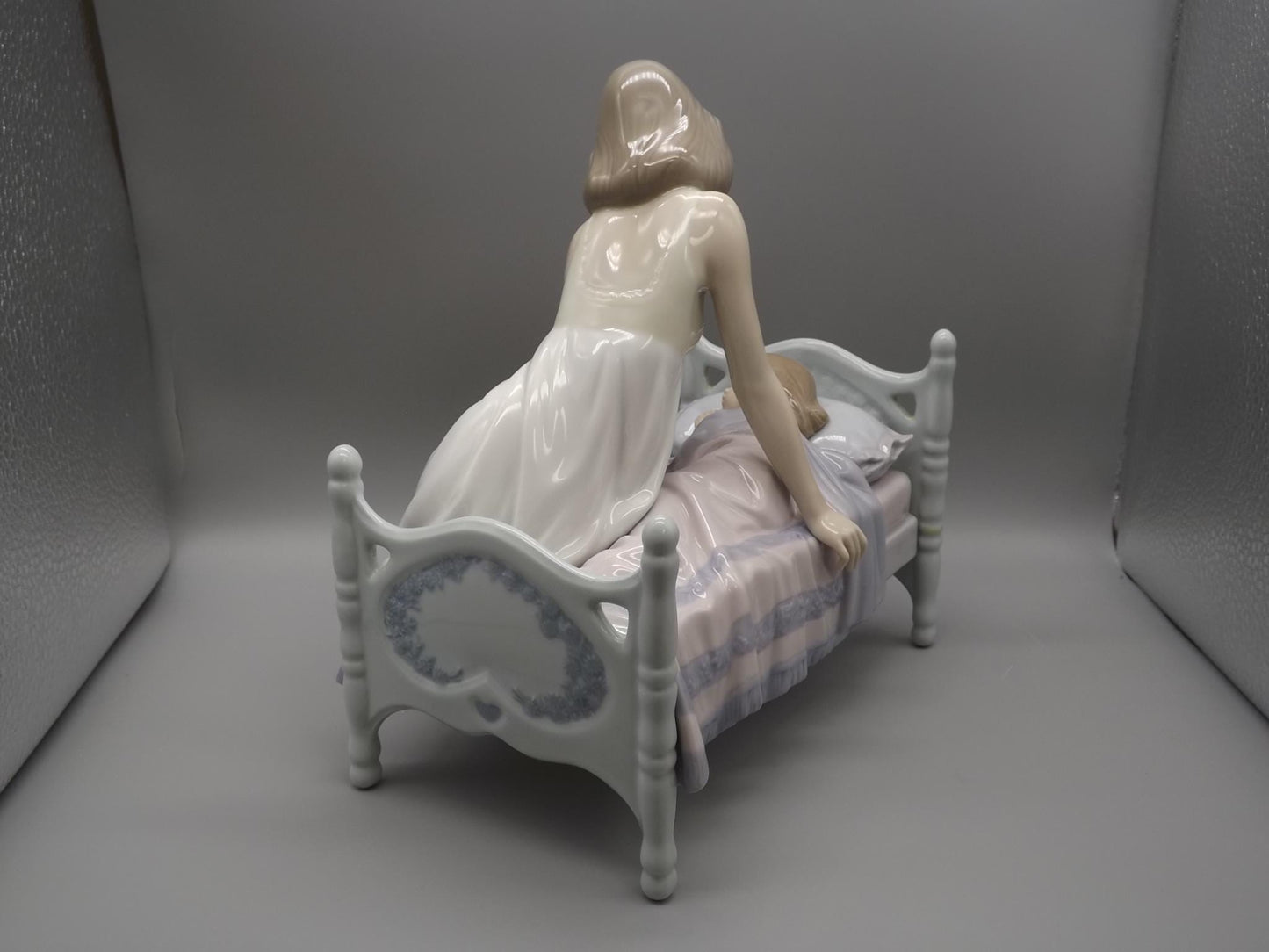 Vintage Lladro "Sleep Tight" Figurine #5900: Mother and Son, 1992