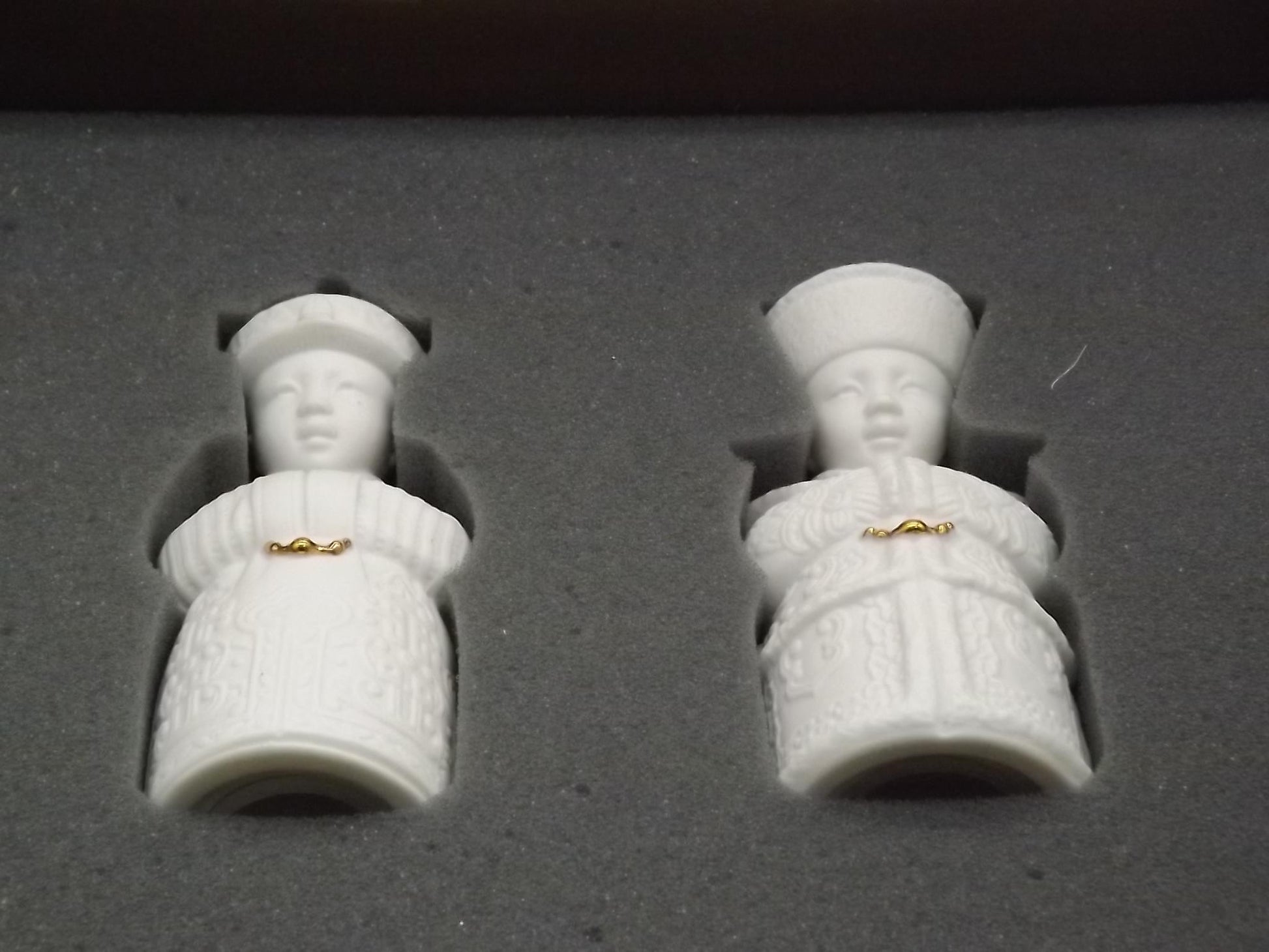 Vintage Lladro Oriental Salt & Pepper Shakers - Privilege Gold Series