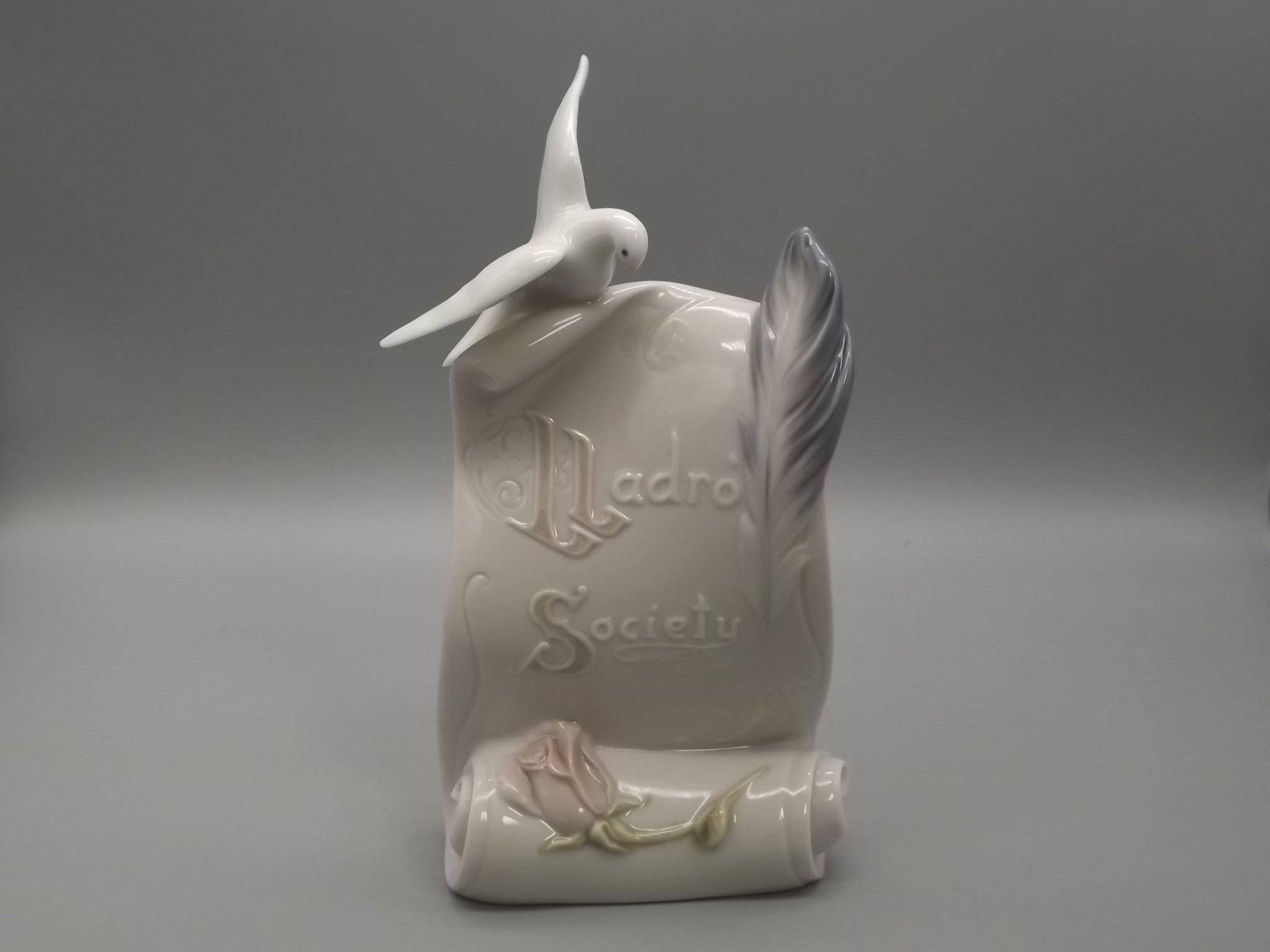 Vintage Lladro Society Figurine: Art Brings Us Together, Dove & Scroll #7767