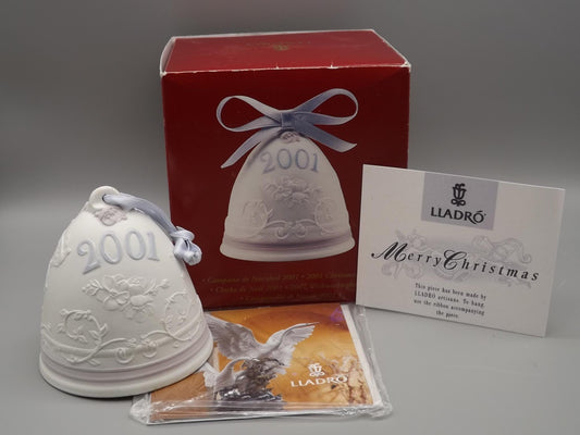 Vintage Lladro Christmas ornament bell Figurine #16718 (2001) with Box.