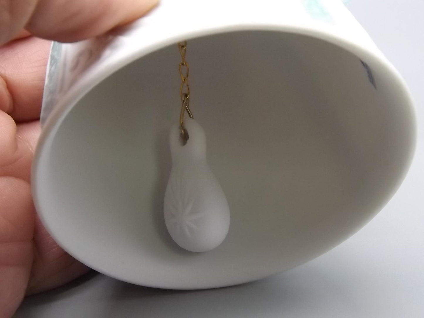 Vintage Lladro Christmas ornament bell Figurine #18340 with Box.