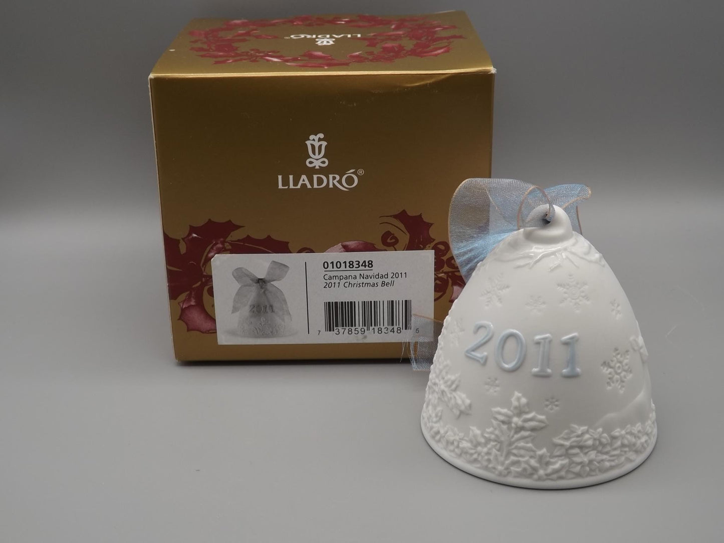 Vintage Lladro Christmas ornament bell Figurine #18348 with Box.
