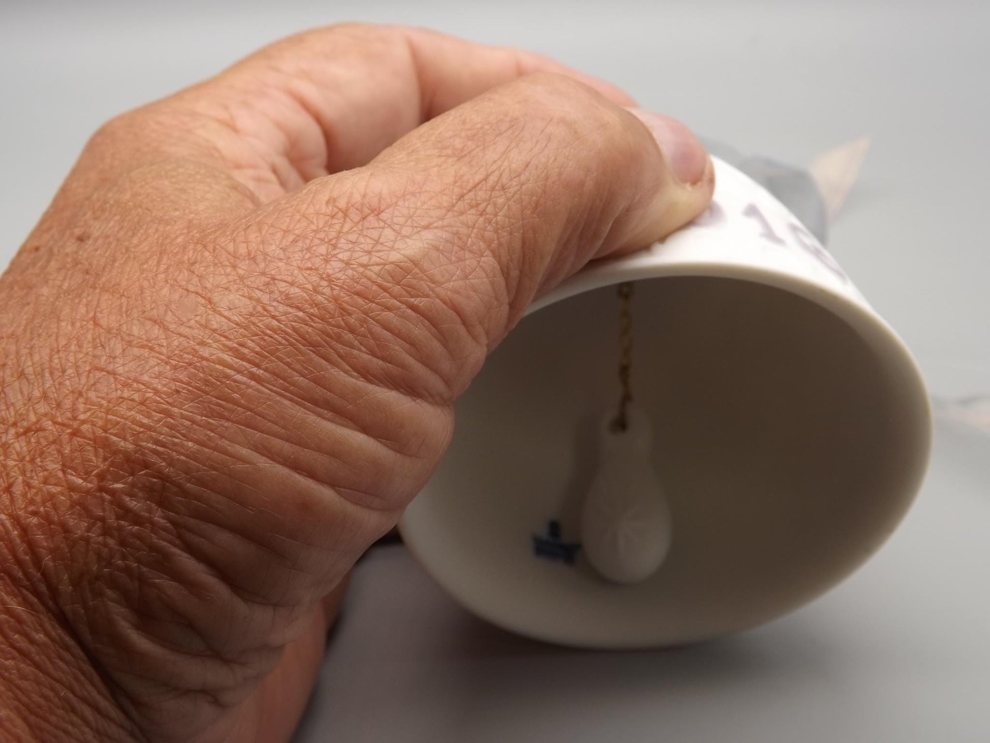 Vintage Lladro Christmas ornament bell Figurine #18409 with Box.