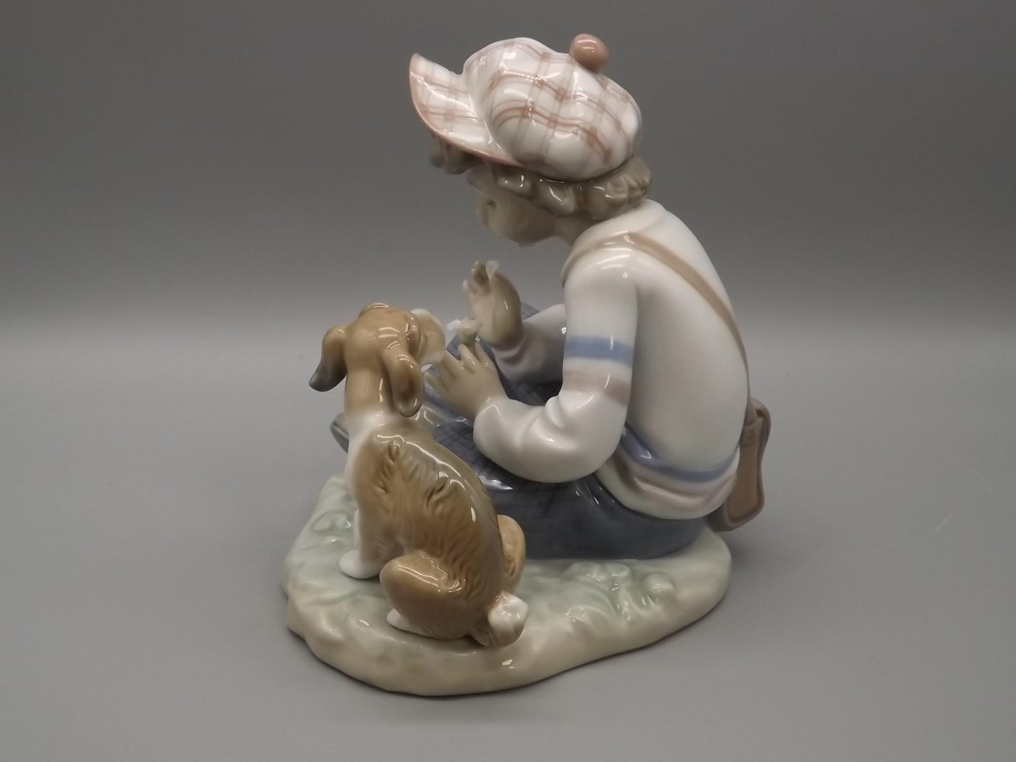 Vintage Lladro Figurine "I Hope She Does" #5450 - Boy with Daisy, Original Box