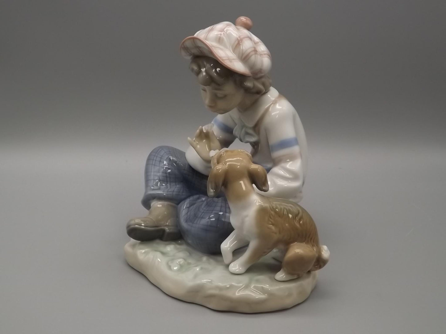 Vintage Lladro Figurine "I Hope She Does" #5450 - Boy with Daisy, Original Box