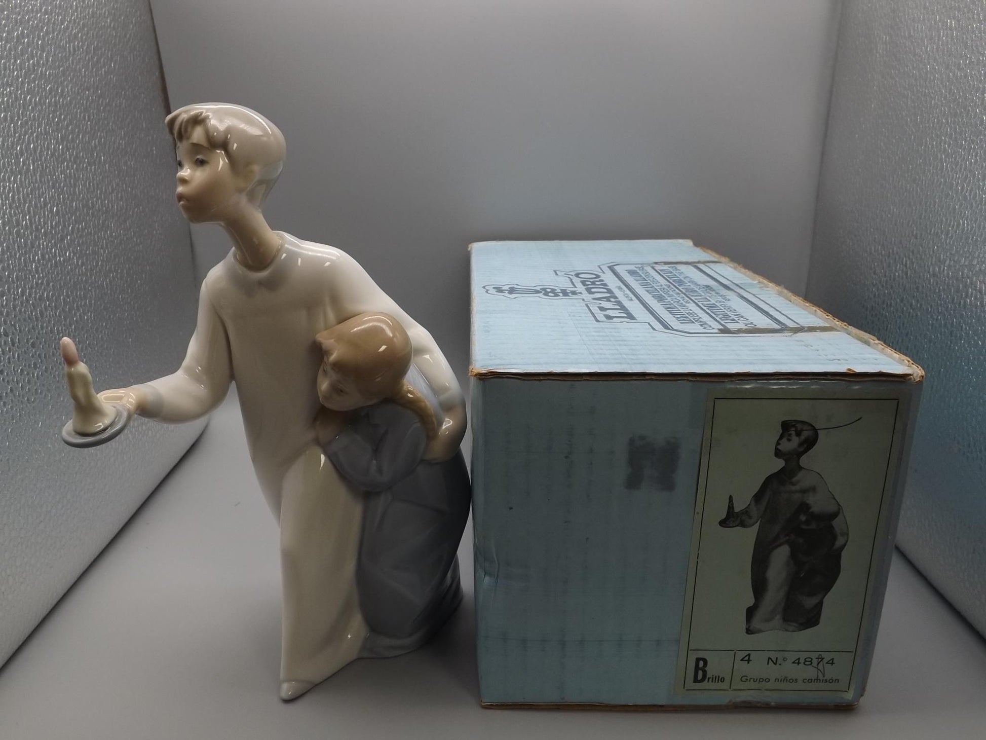 Vintage Lladro Children in Nightshirts Figurine #4874 - 1974 with Original Box