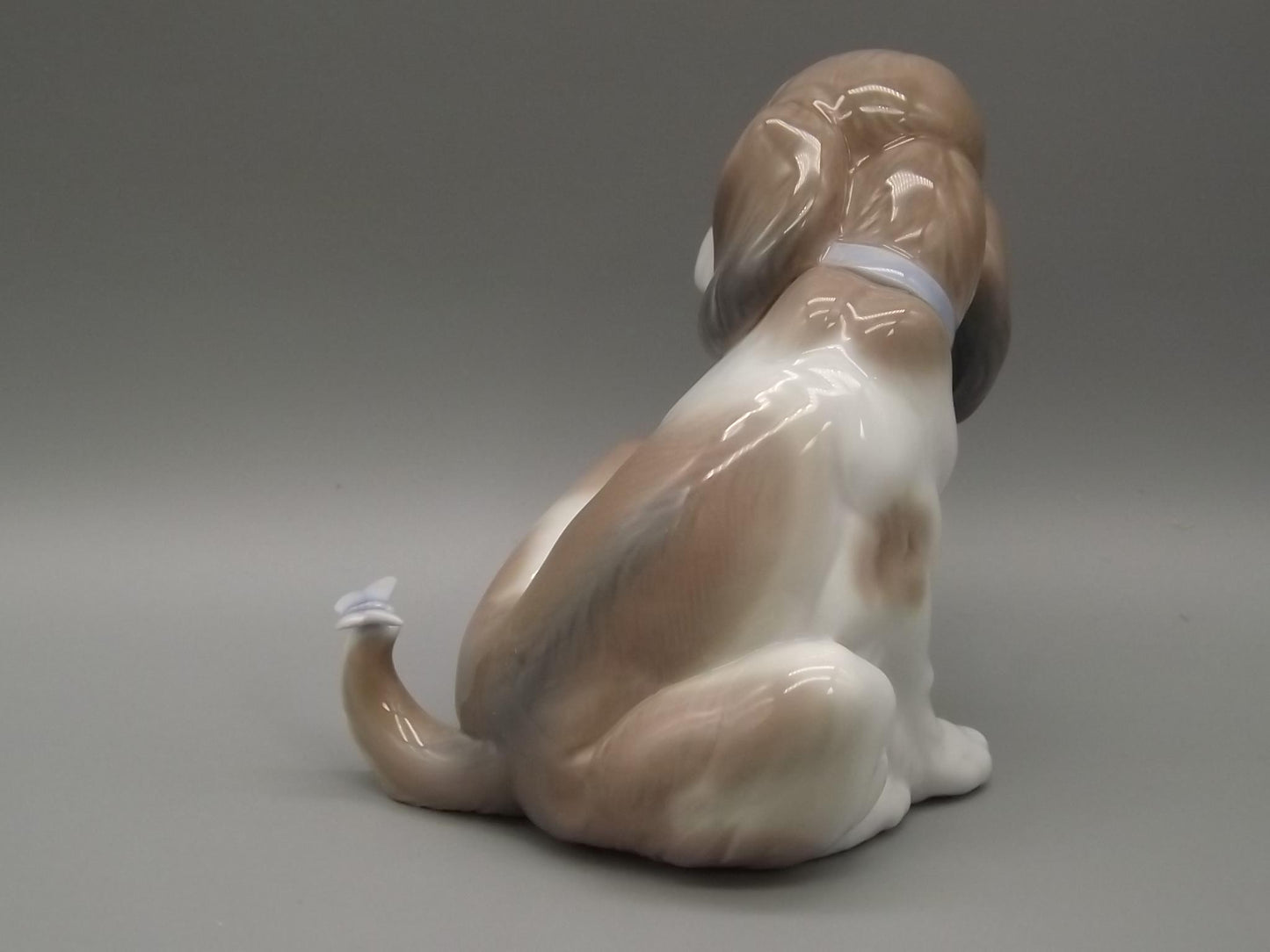 Vintage Lladro "Gentle Surprise" Figurine: Puppy with Butterfly, #6210 (1995 with Box)
