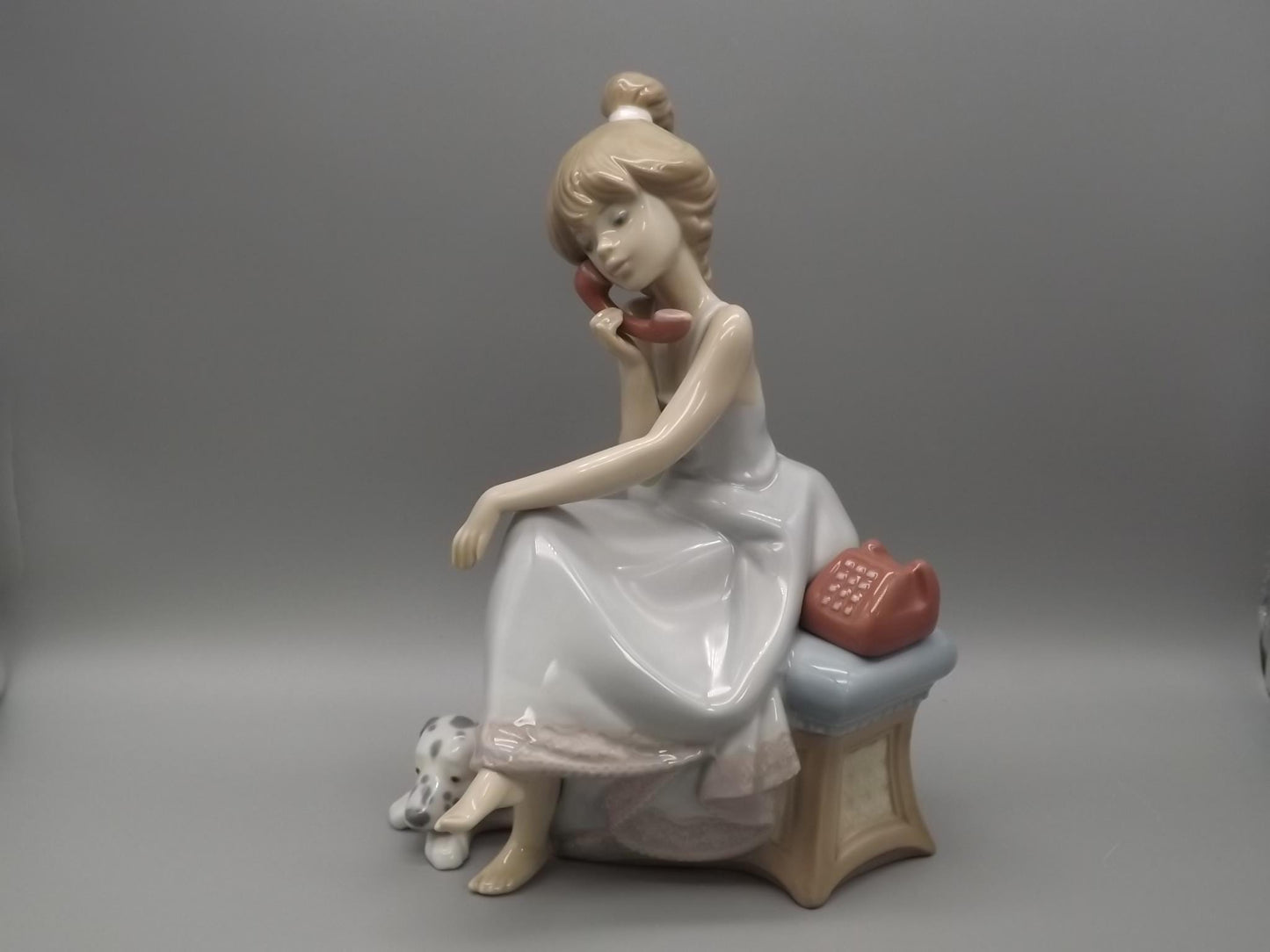 Vintage Lladro "Chit Chat" Figurine: Girl with Dog, #5466 (1988, with Box)