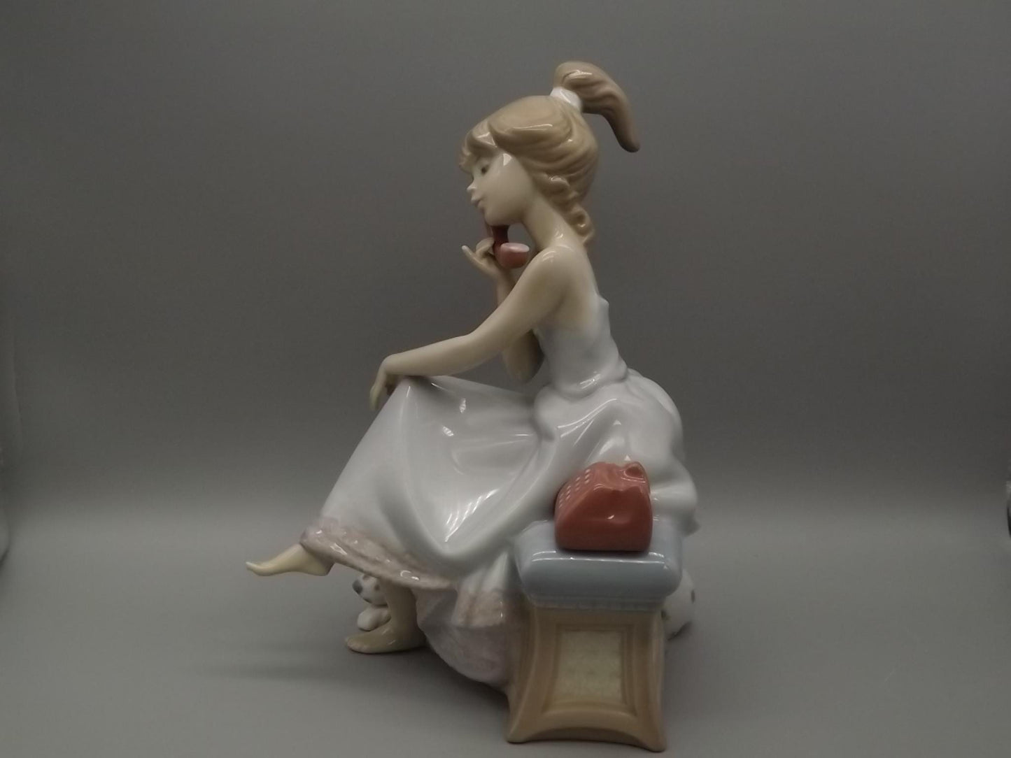 Vintage Lladro "Chit Chat" Figurine: Girl with Dog, #5466 (1988, with Box)