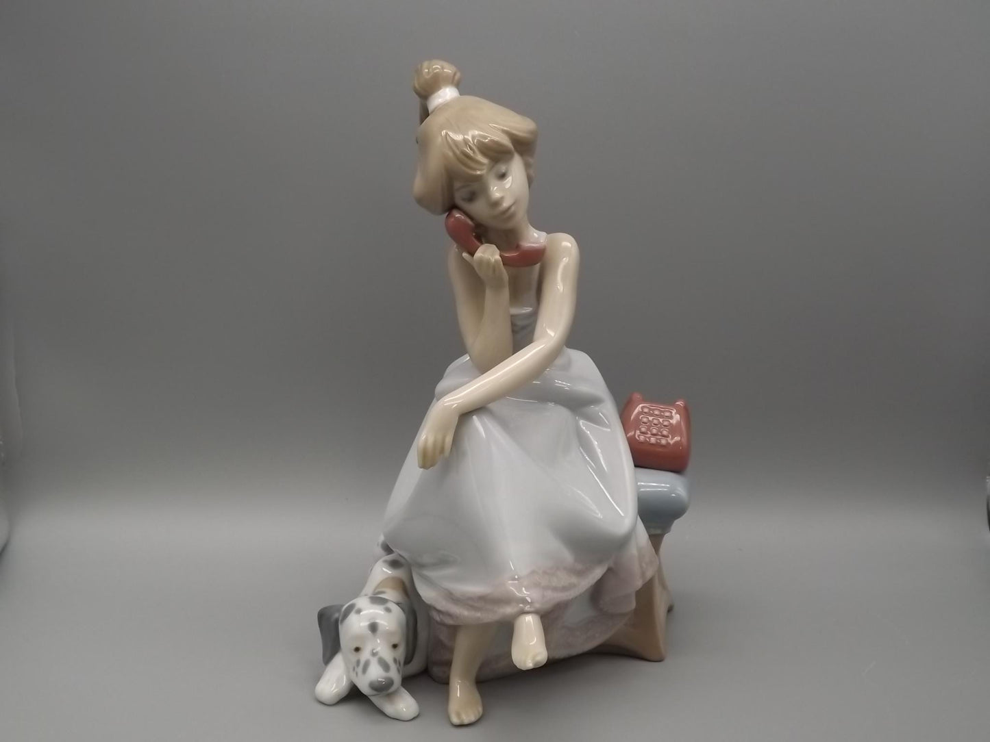 Vintage Lladro "Chit Chat" Figurine: Girl with Dog, #5466 (1988, with Box)