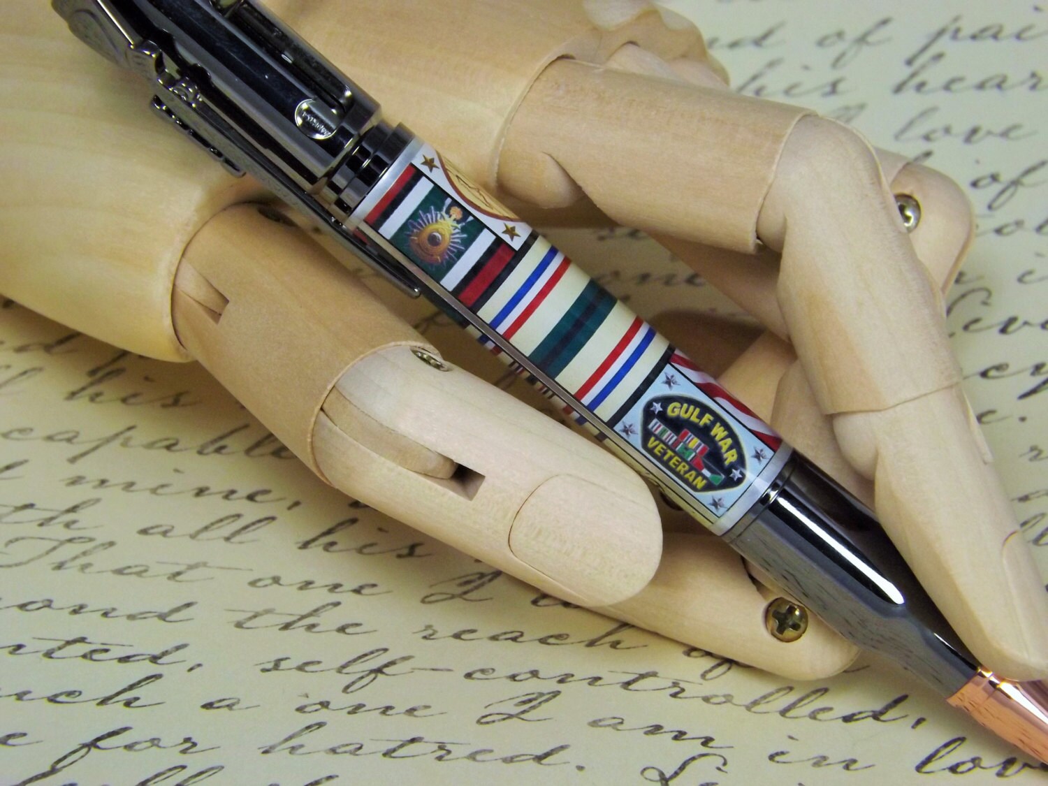 Handmade Bolt Action Pen, Gun Metal mechanism with a Gulf war campaign body. Perfect for the Veteran. This is a stunning military momento.