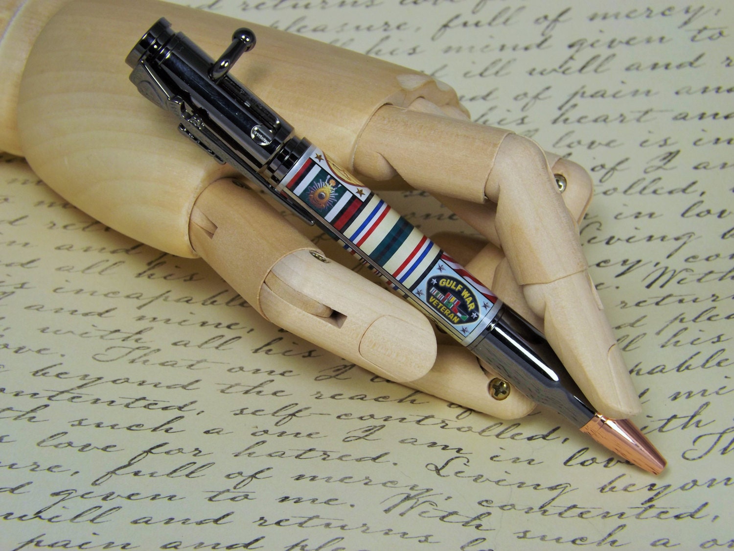 Handmade Bolt Action Pen, Gun Metal mechanism with a Gulf war campaign body. Perfect for the Veteran. This is a stunning military momento.