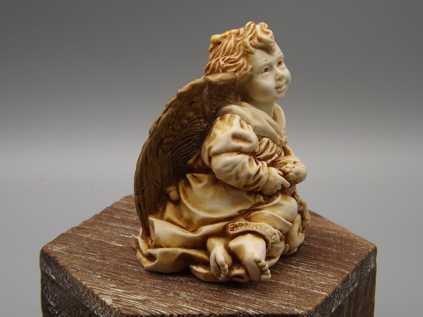 Harmony Kingdom Angelique Jest Figurine: Joi De Vivre, 1996 Retired Edition