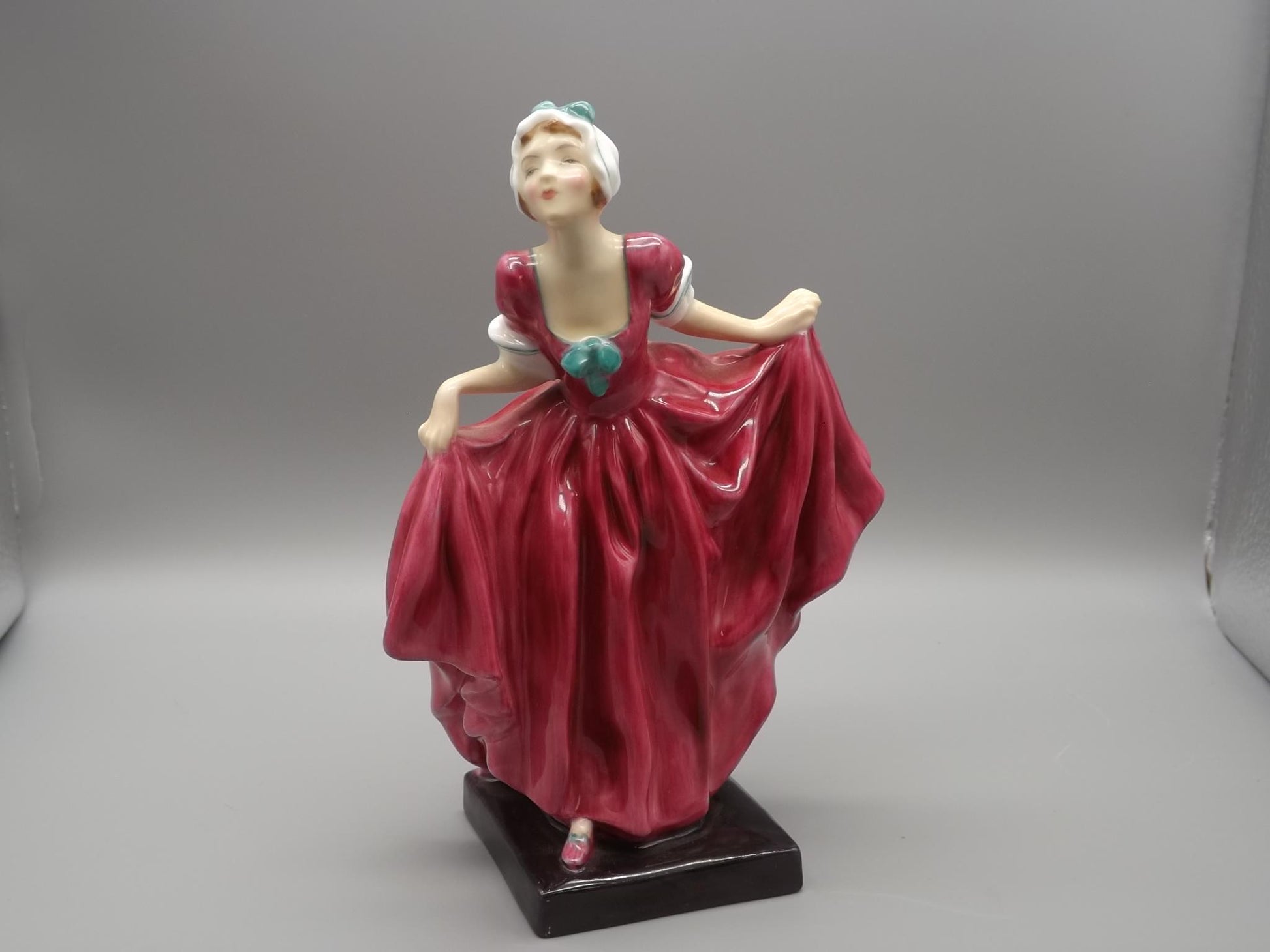 Vintage Royal Doulton Figurine: "Delight" HN 1772, Hand-Decorated