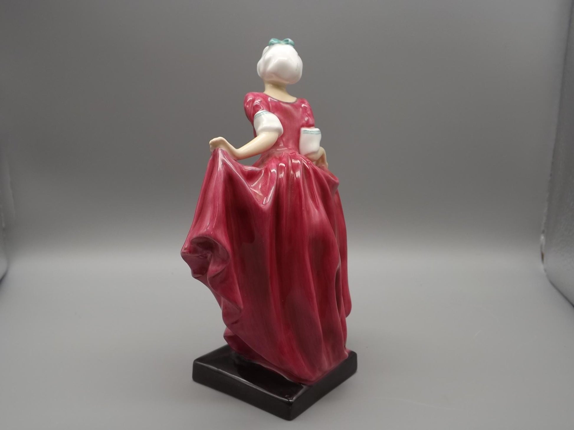 Vintage Royal Doulton Figurine: "Delight" HN 1772, Hand-Decorated