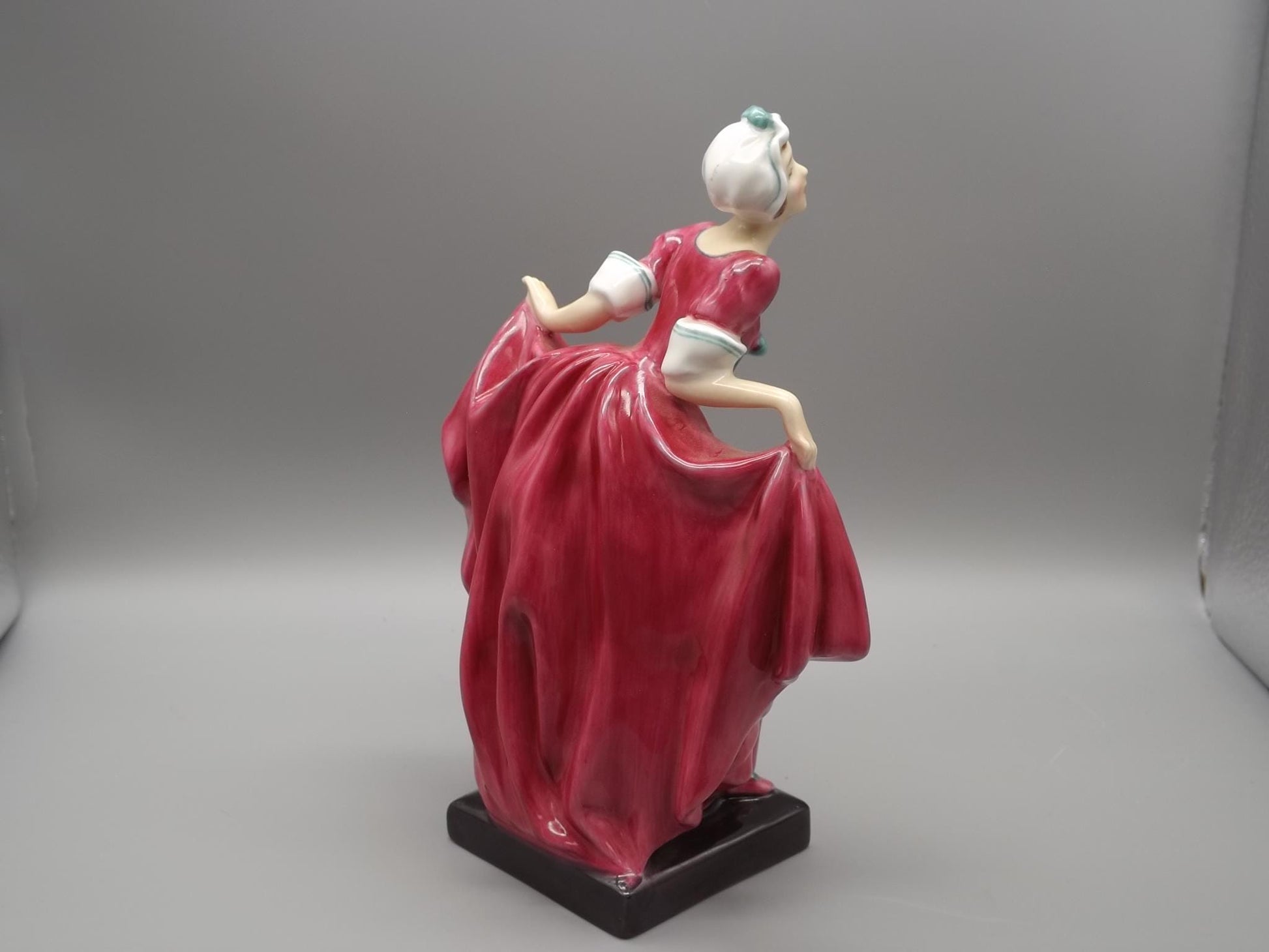 Vintage Royal Doulton Figurine: "Delight" HN 1772, Hand-Decorated