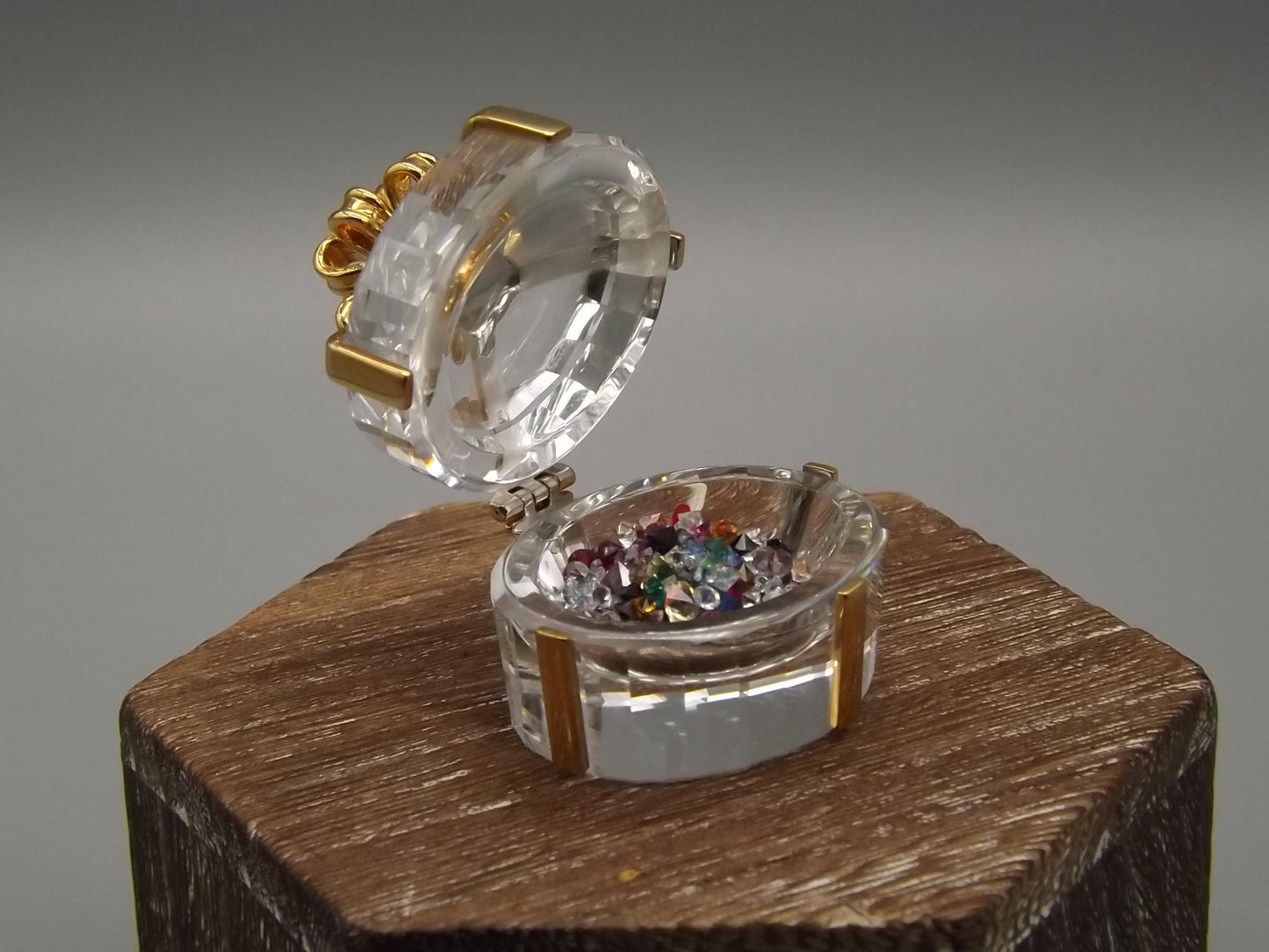 Vintage Swarovski Crystal Memories Gift/Jewelry box Figurine with Box
