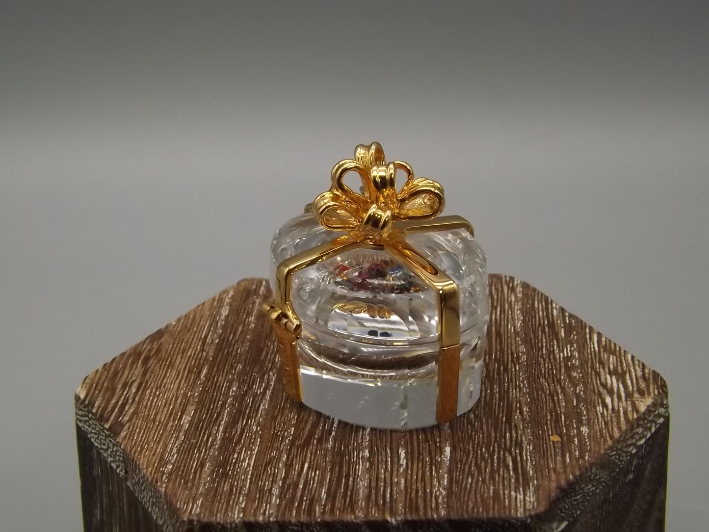 Vintage Swarovski Crystal Memories Gift/Jewelry box Figurine with Box