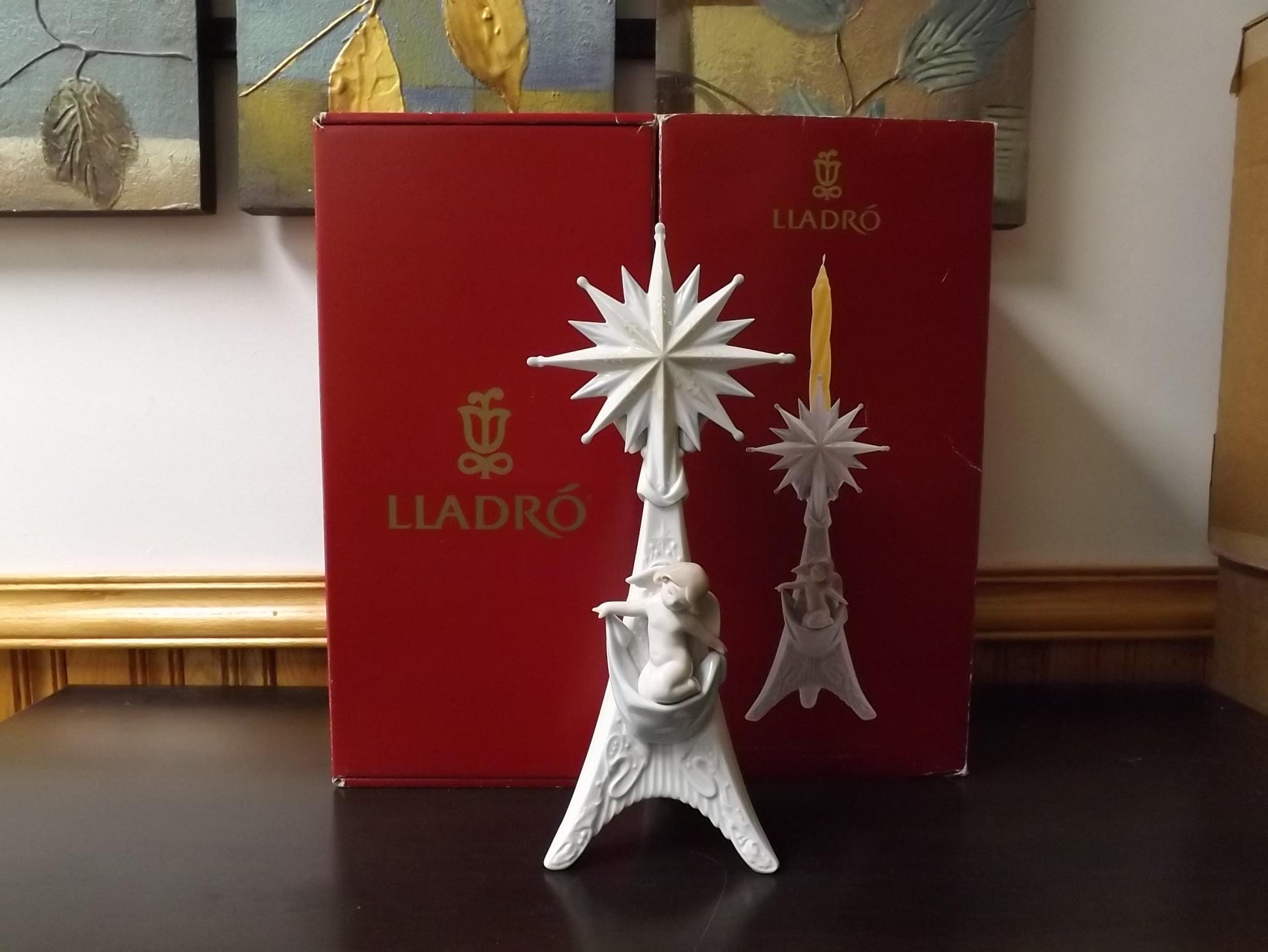 Vintage Lladro "Christmas is Here" Figurine #6670 (2000) with Box. Damaged wing.