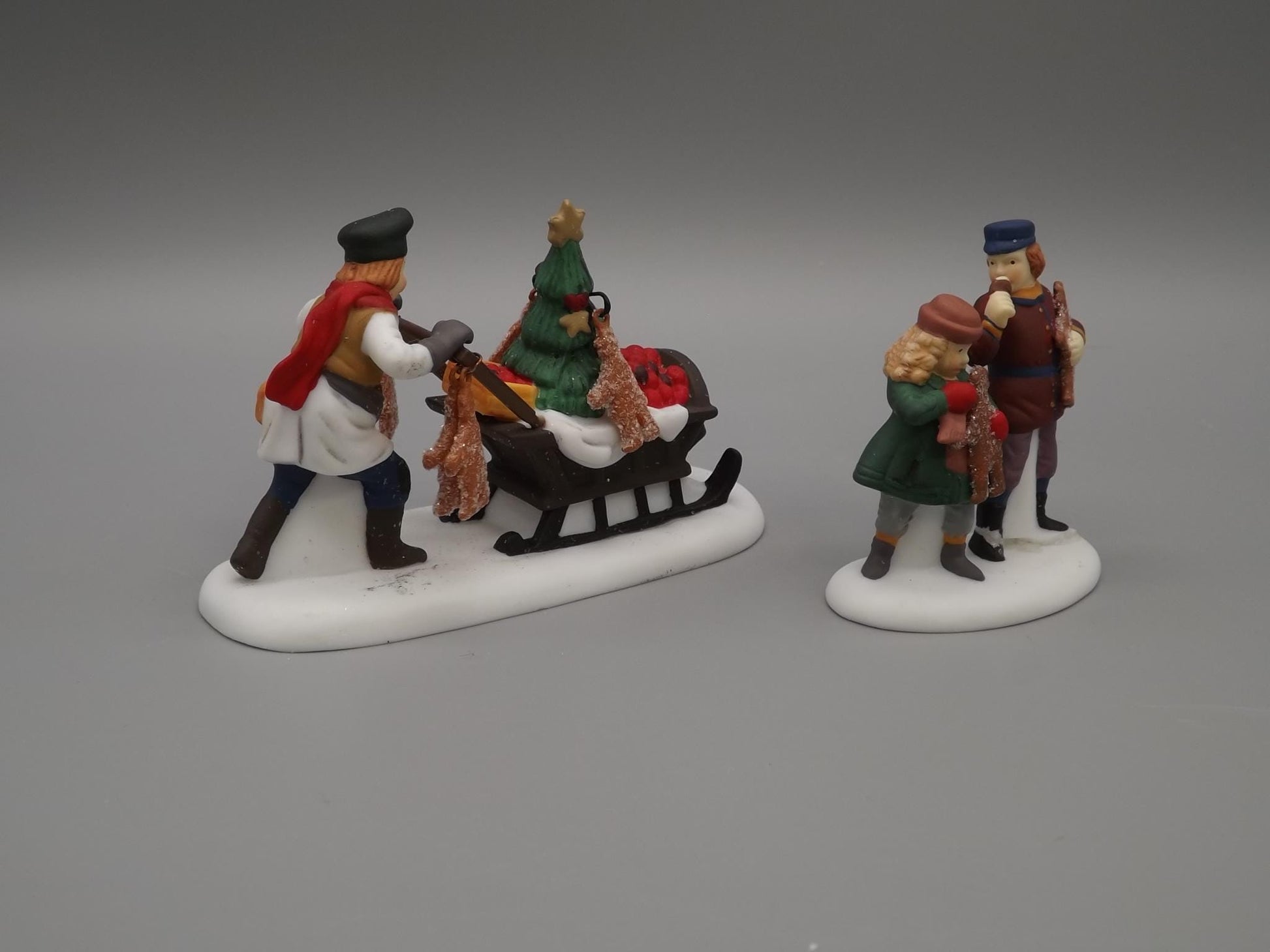 Vintage Heritage Village Collection Gingerbread Vender yuletide decoration