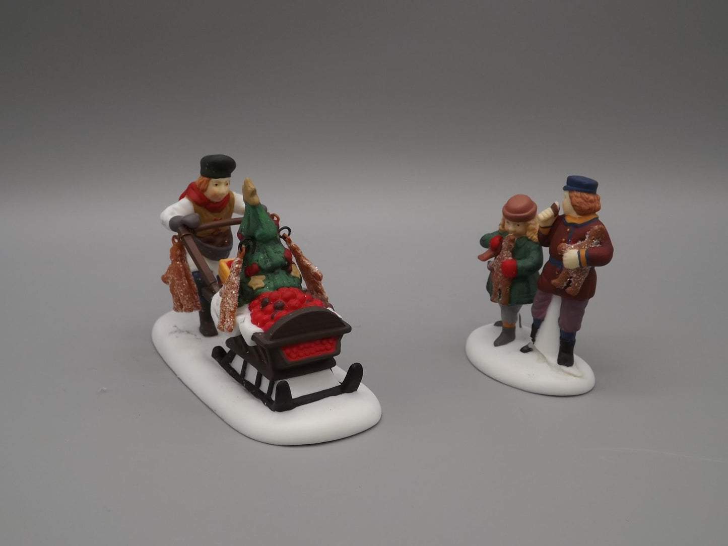 Vintage Heritage Village Collection Gingerbread Vender yuletide decoration