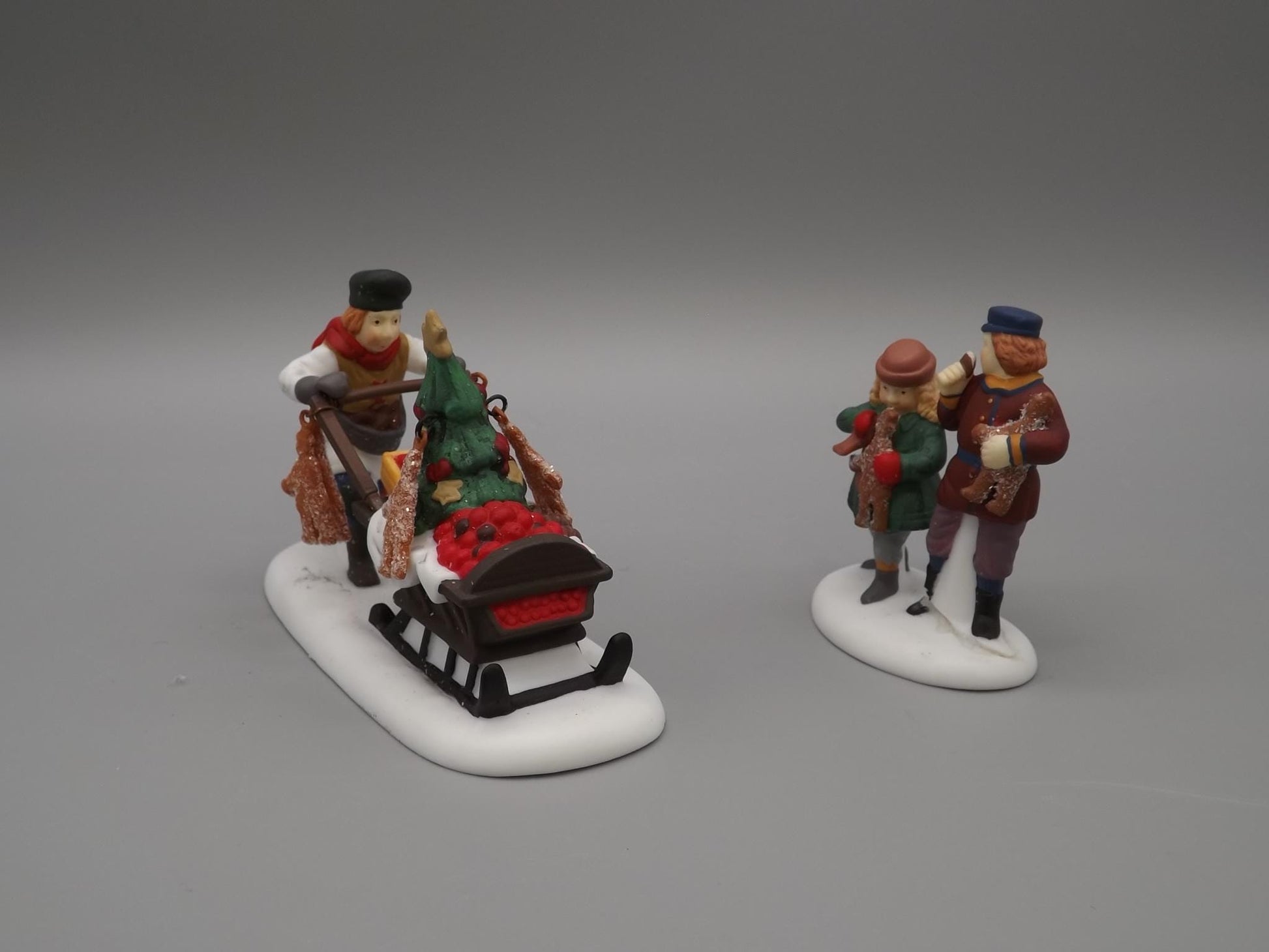 Vintage Heritage Village Collection Gingerbread Vender yuletide decoration