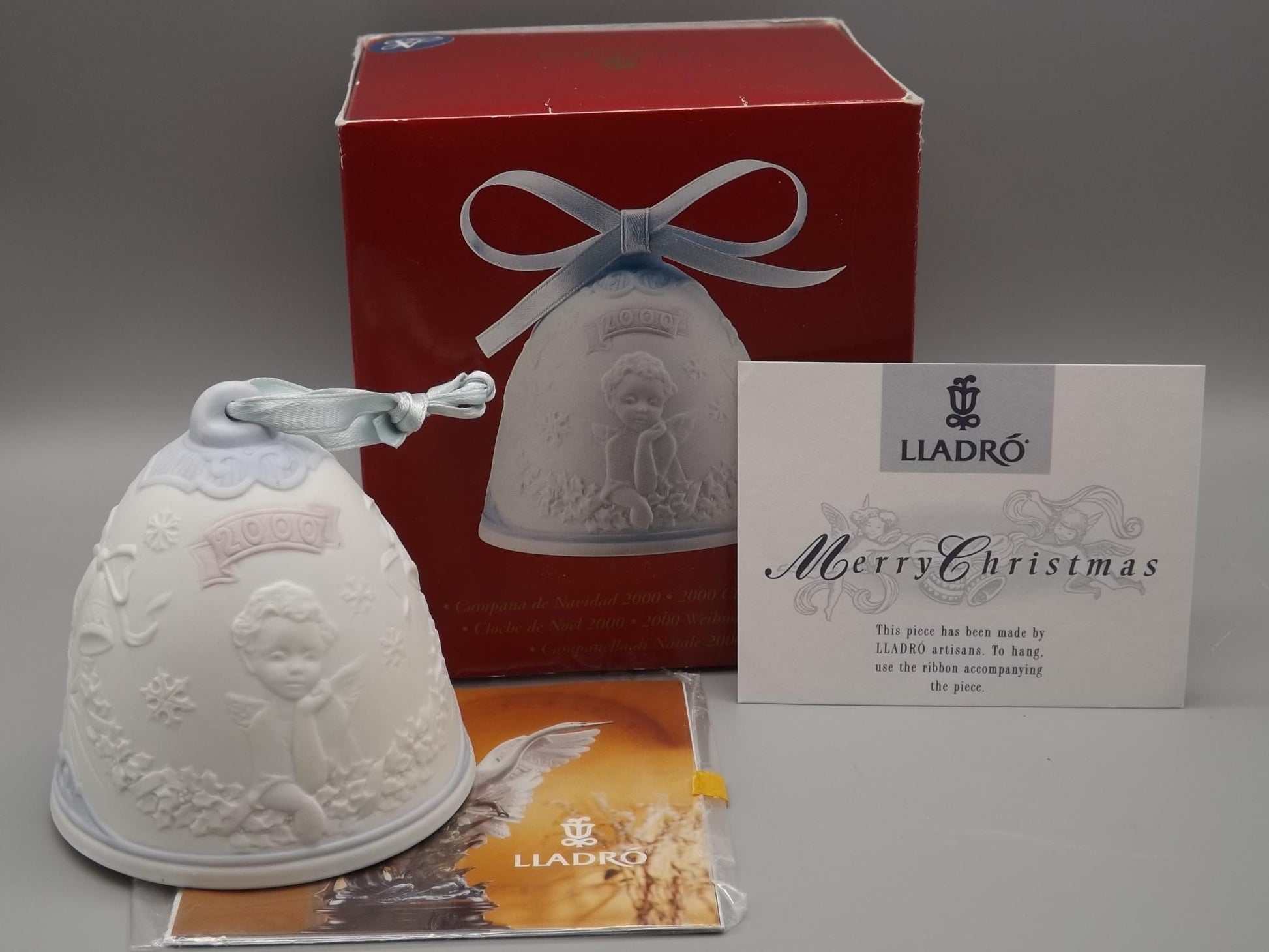 Vintage 2000 Lladro Christmas ornament bell Figurine #16700 (2000) with Box.