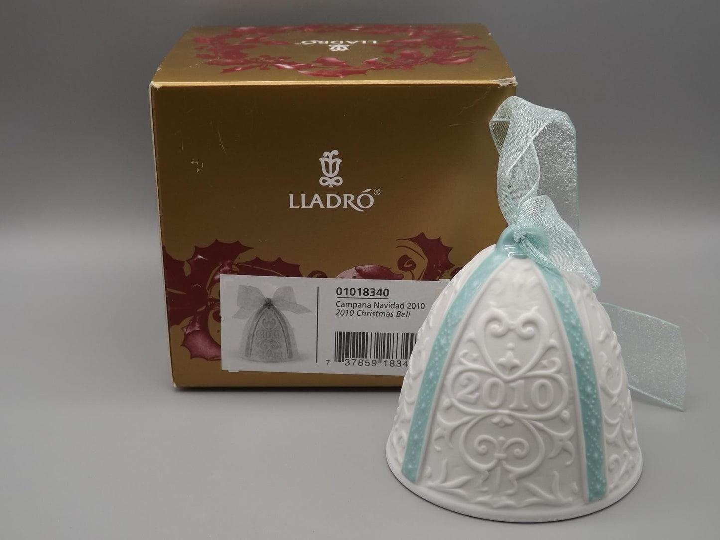 Vintage Lladro Christmas ornament bell Figurine #18340 with Box.