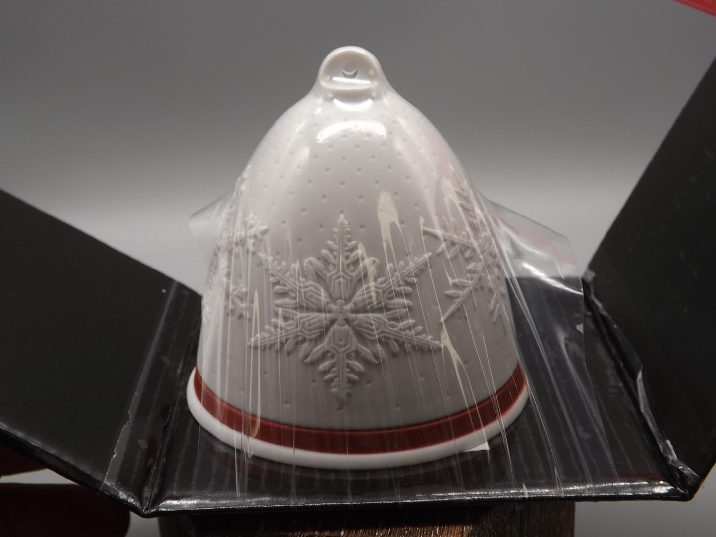 Vintage Lladro Christmas ornament bell Figurine #18448 with Box.