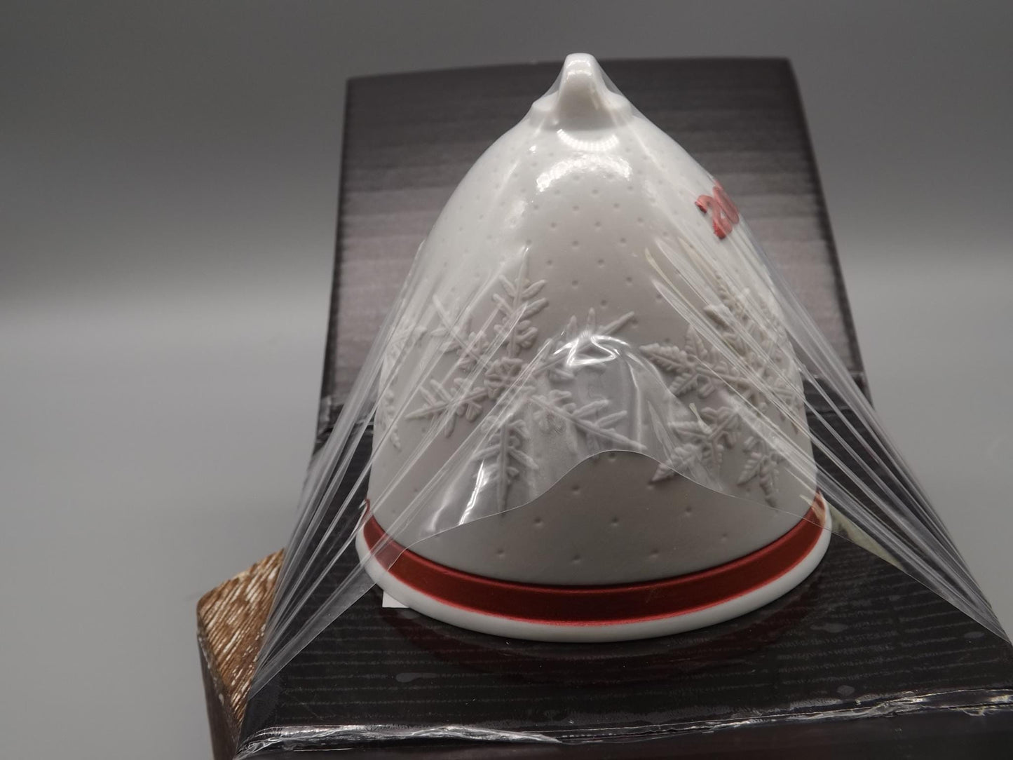 Vintage Lladro Christmas ornament bell Figurine #18448 with Box.