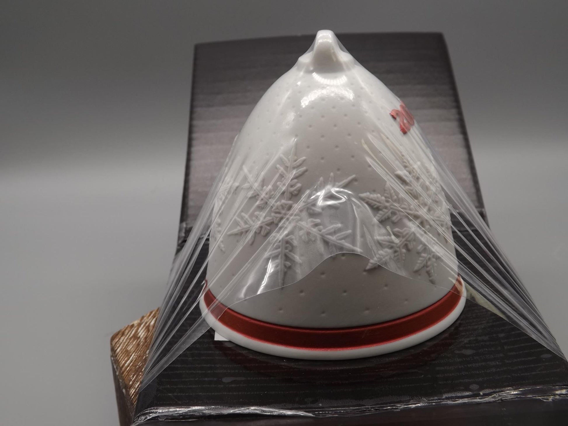 Vintage Lladro Christmas ornament bell Figurine #18448 with Box.