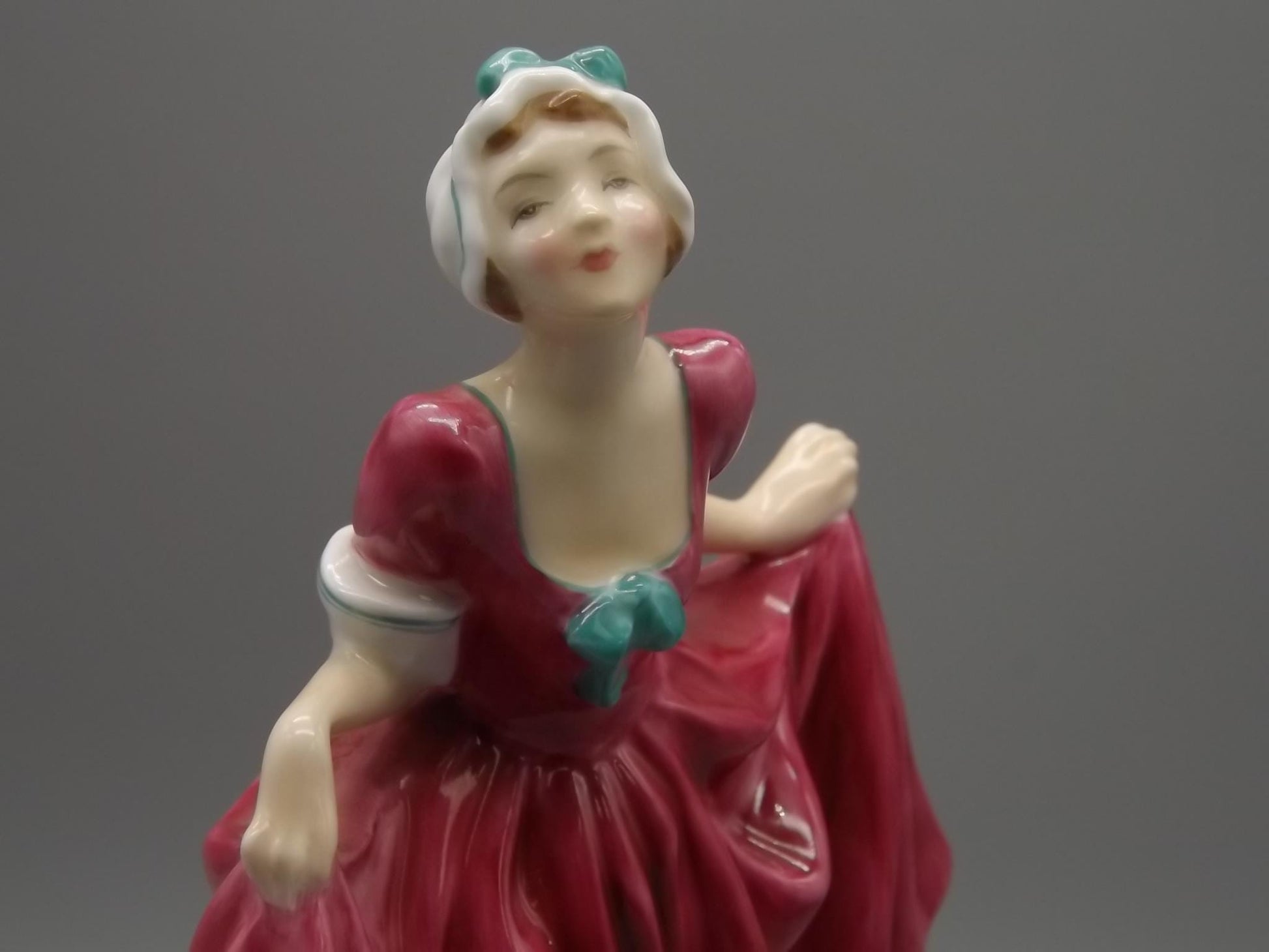 Vintage Royal Doulton Figurine: "Delight" HN 1772, Hand-Decorated