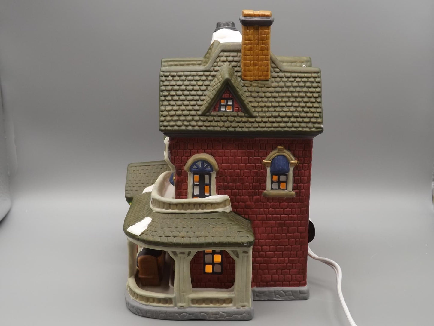 Vintage 1996 Dickens Keepsake Beauty and Coffee Shop